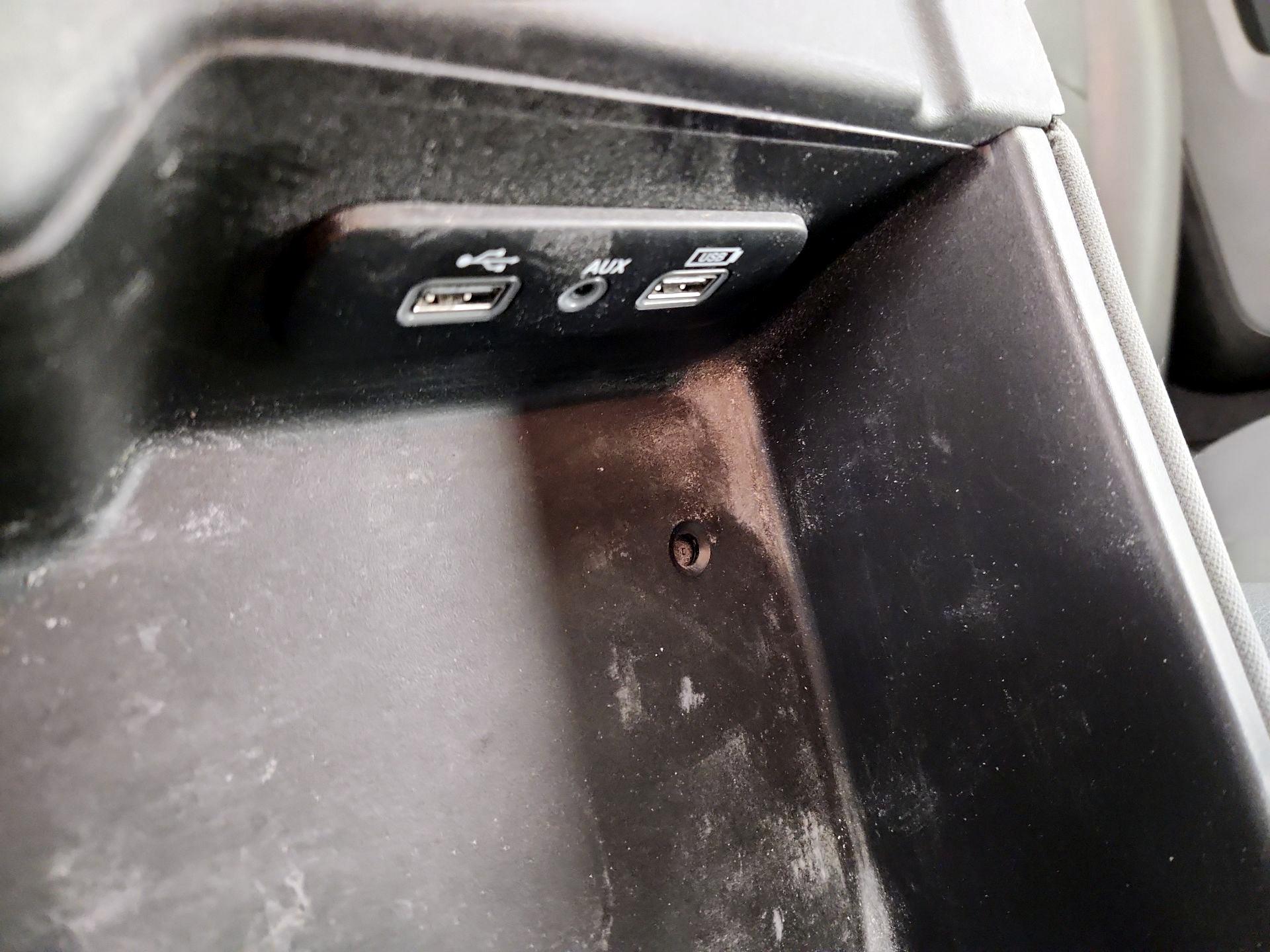 Thumbnail: 2020 RAM 1500 Classic - 18