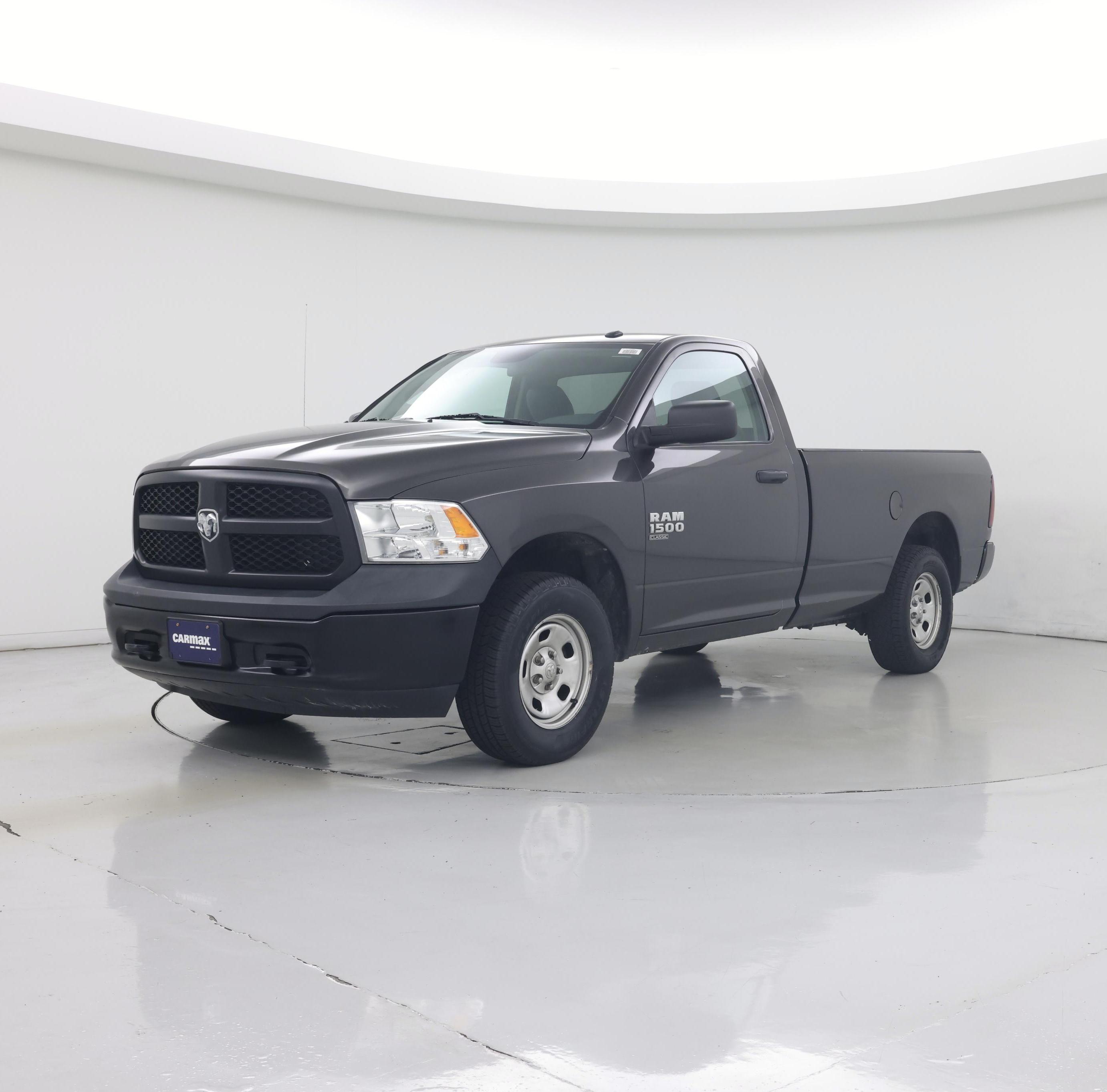 Thumbnail: 2020 RAM 1500 Classic - 4