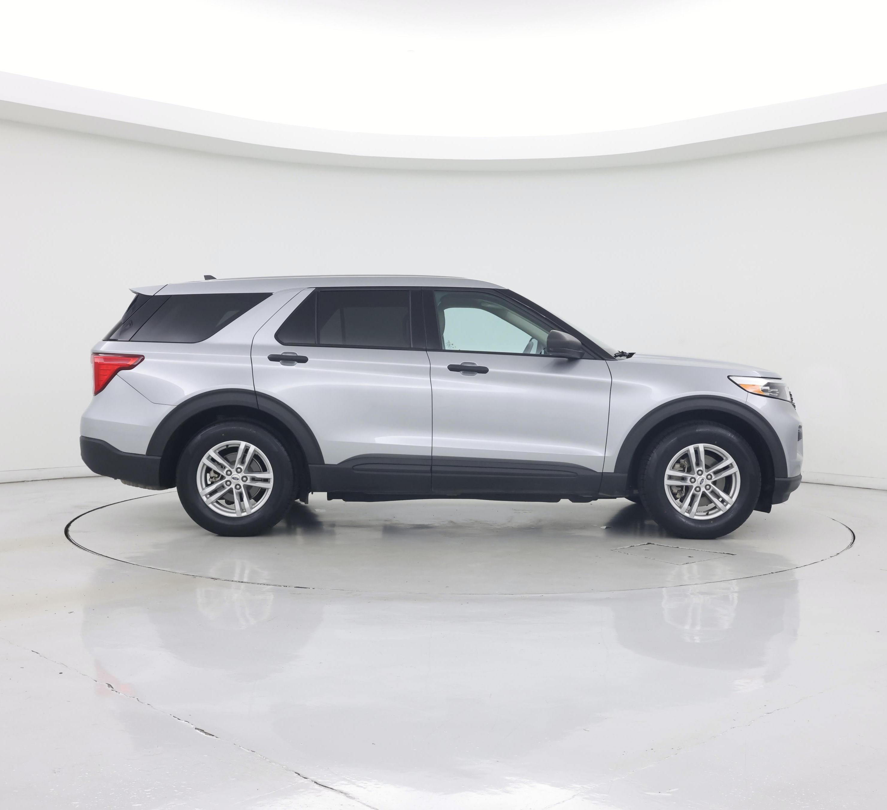 Thumbnail: 2022 Ford Explorer - 7