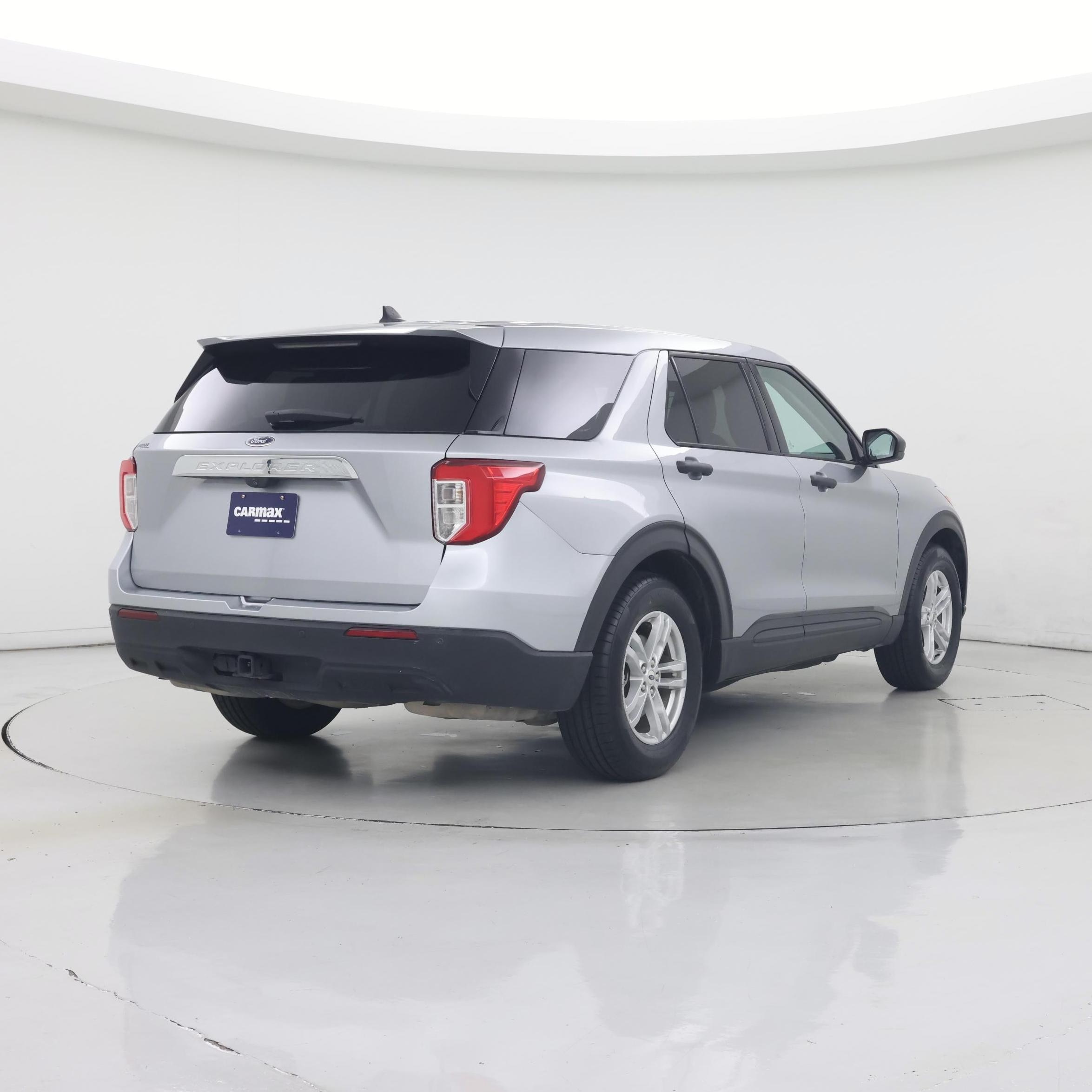 Thumbnail: 2022 Ford Explorer - 8