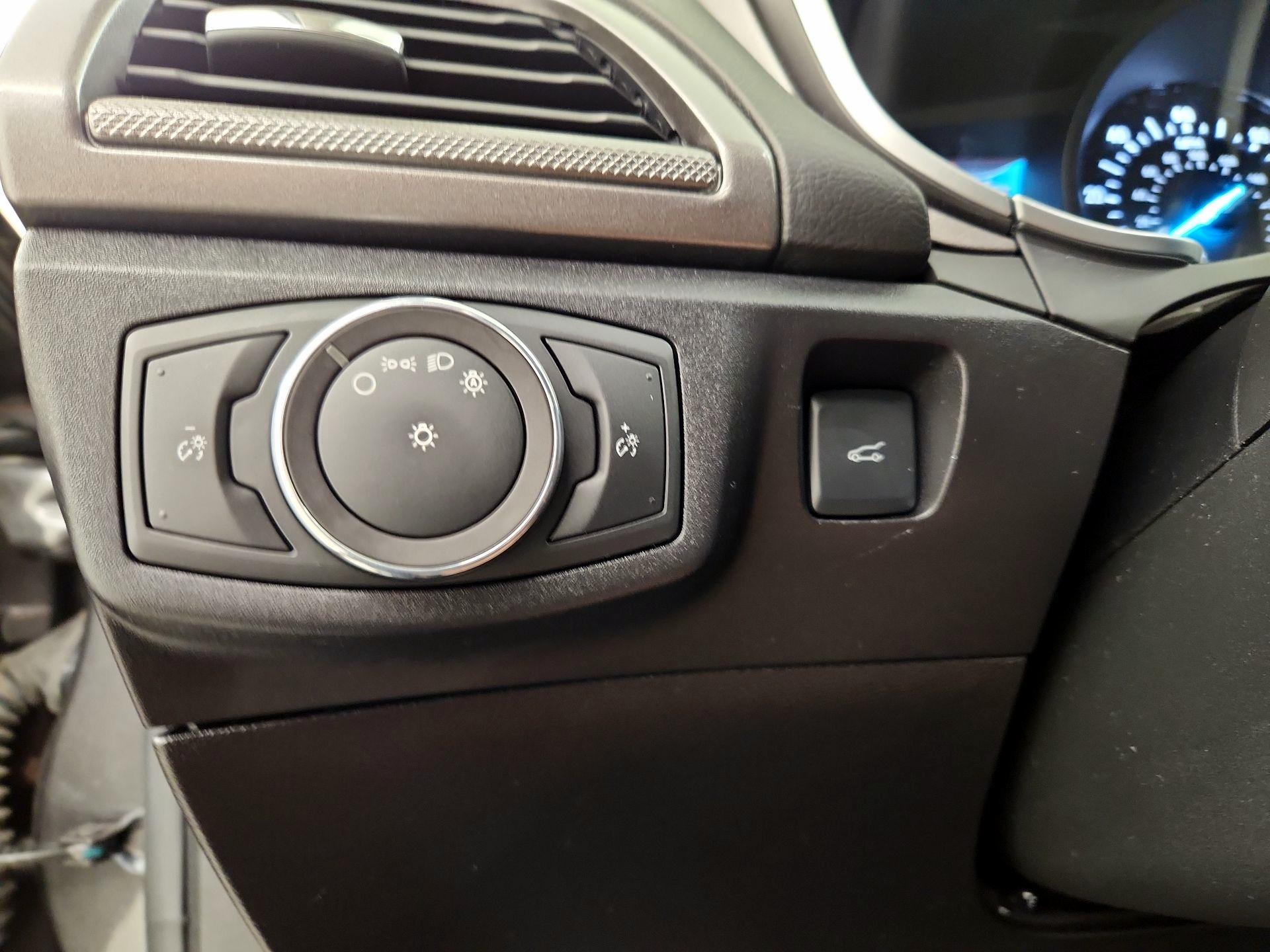 Thumbnail: 2018 Ford Fusion - 13