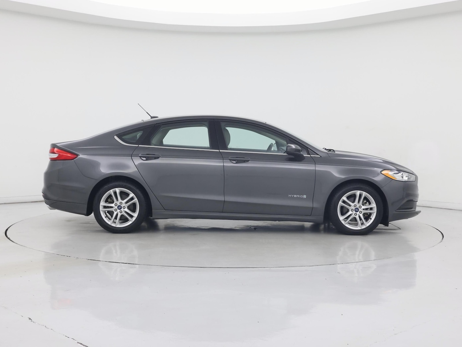 2018 Ford Fusion Hybrid S - Photo 8