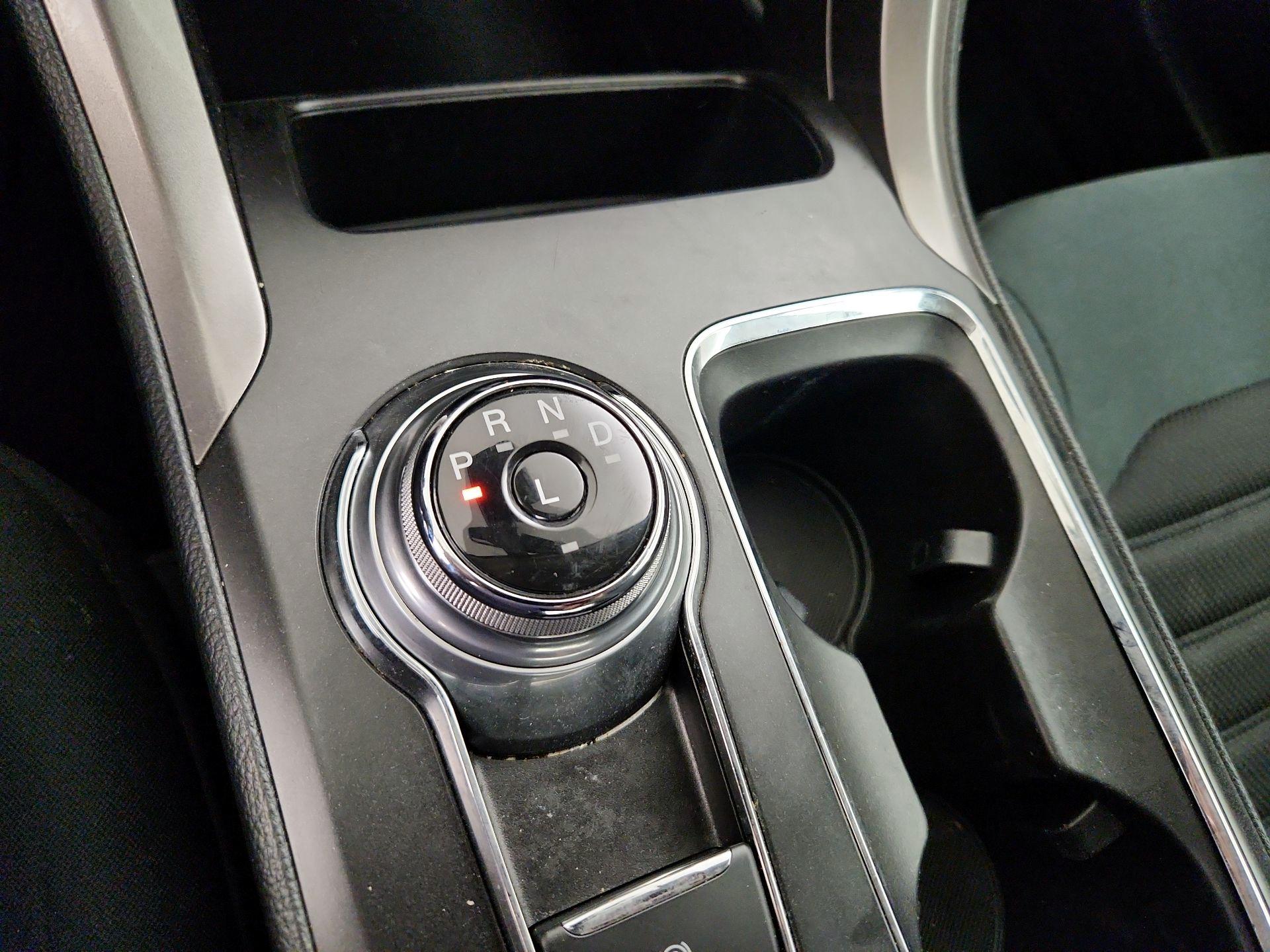 Thumbnail: 2019 Ford Fusion - 18