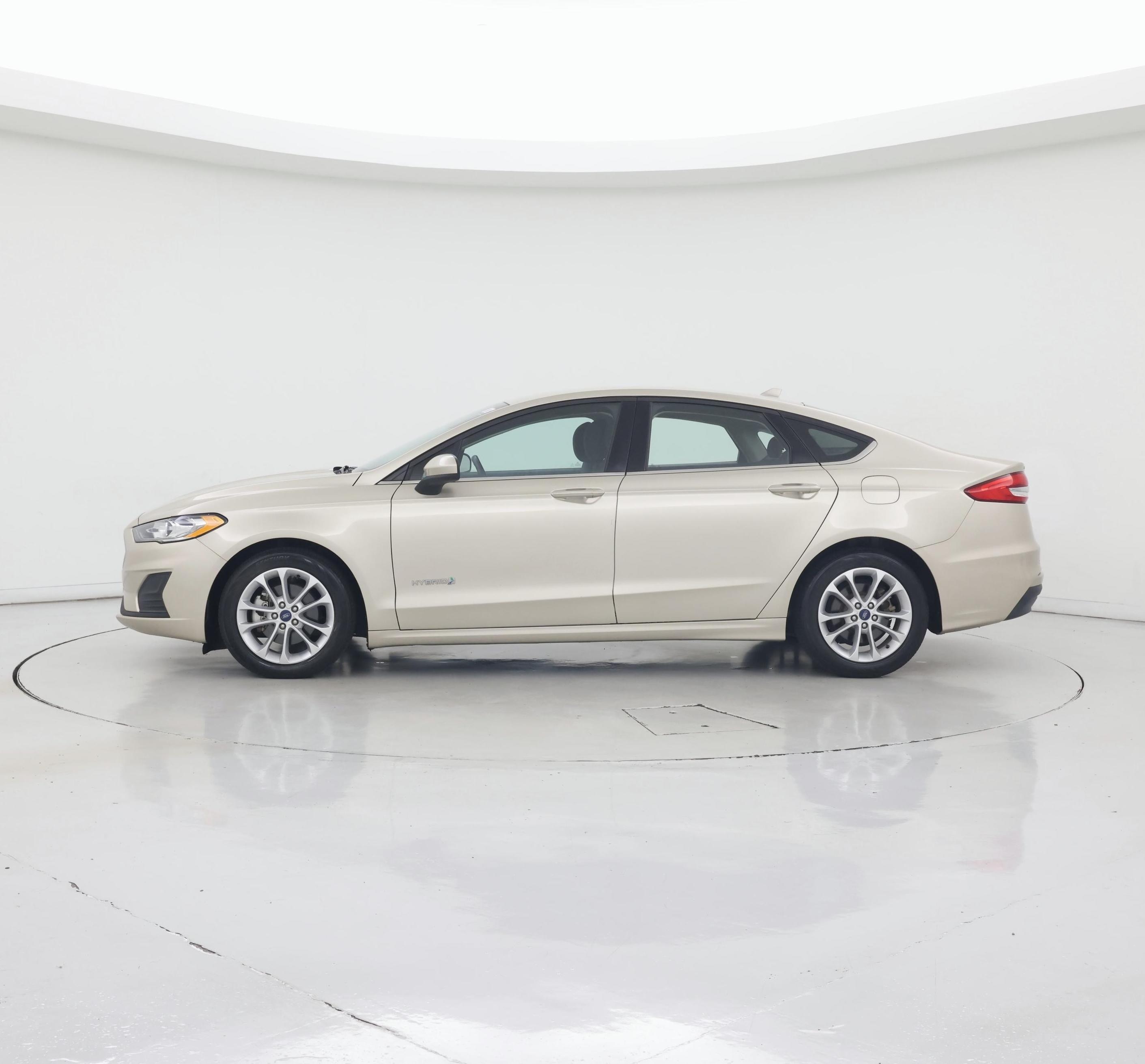 Thumbnail: 2019 Ford Fusion - 3
