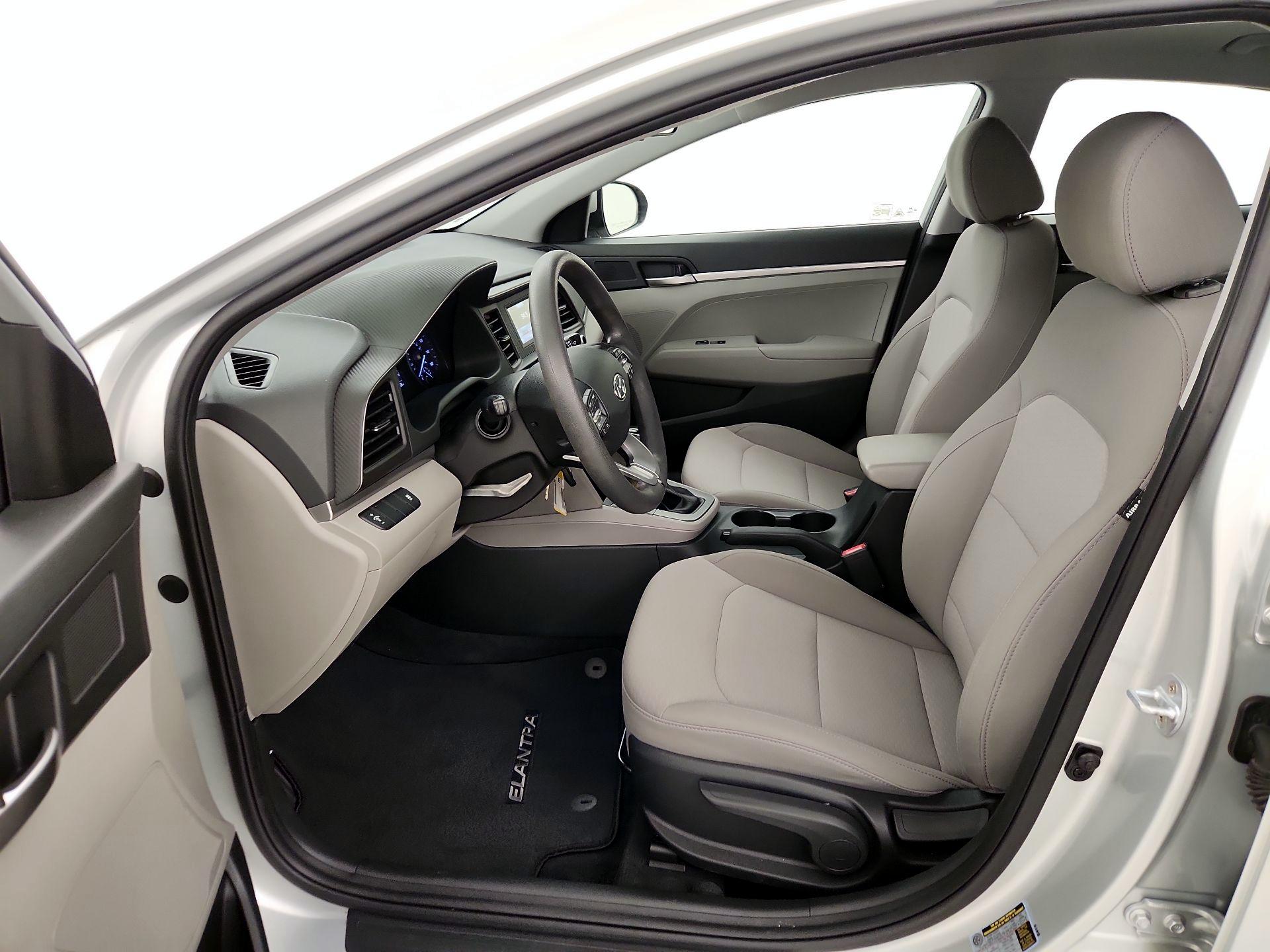 Thumbnail: 2019 Hyundai Elantra - 11