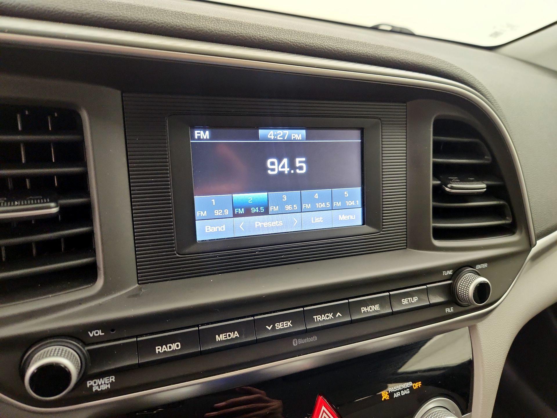 Thumbnail: 2019 Hyundai Elantra - 15