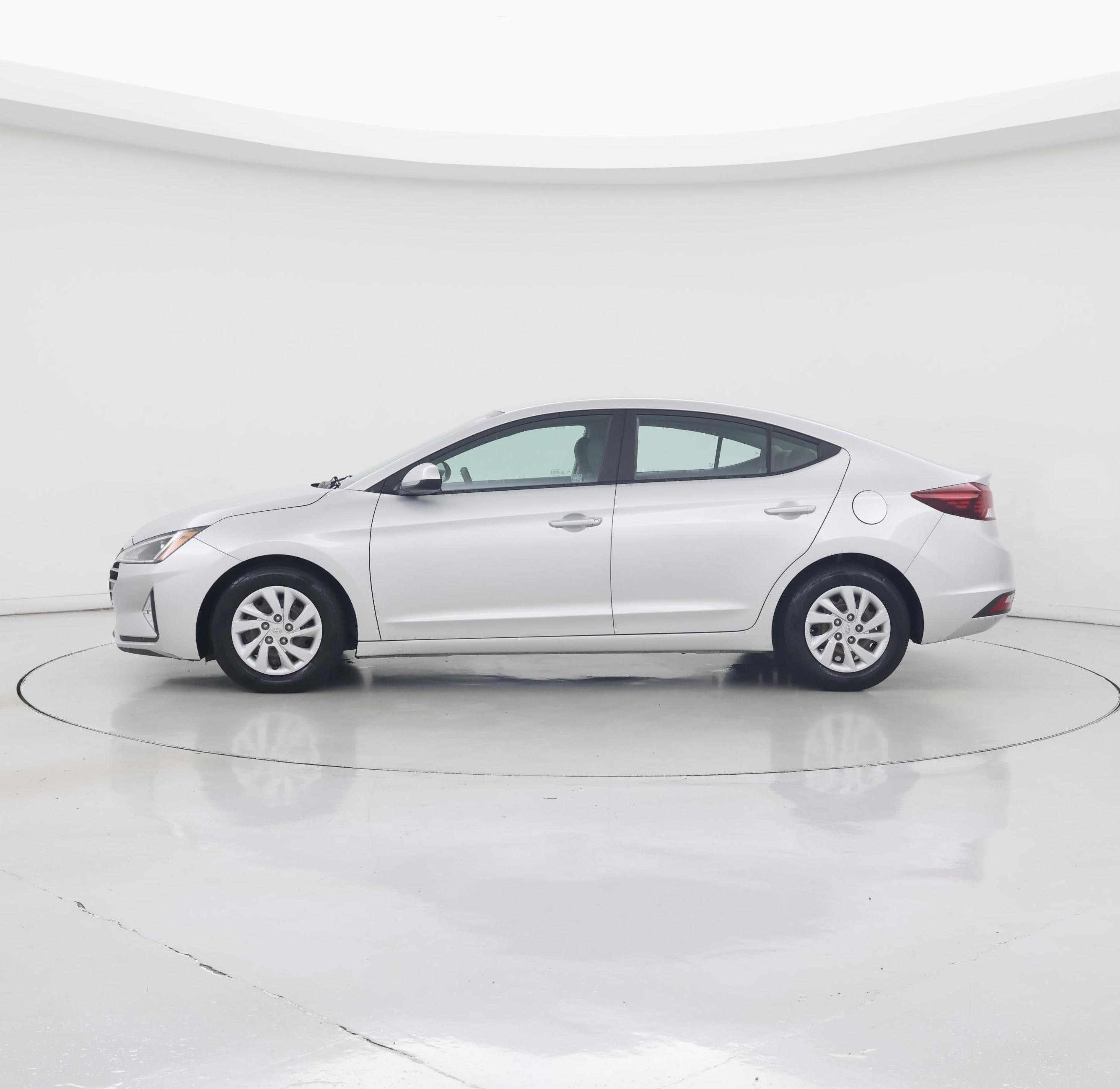 Thumbnail: 2019 Hyundai Elantra - 3