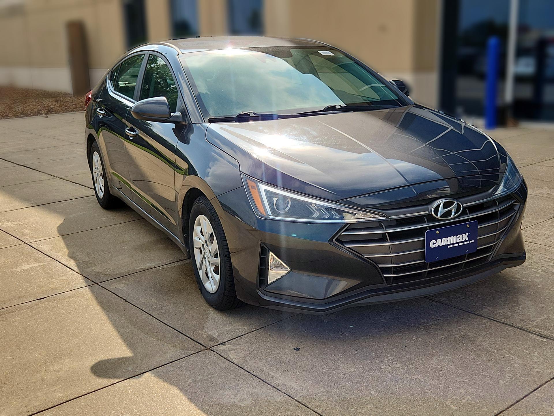 Thumbnail: 2020 Hyundai Elantra - 1