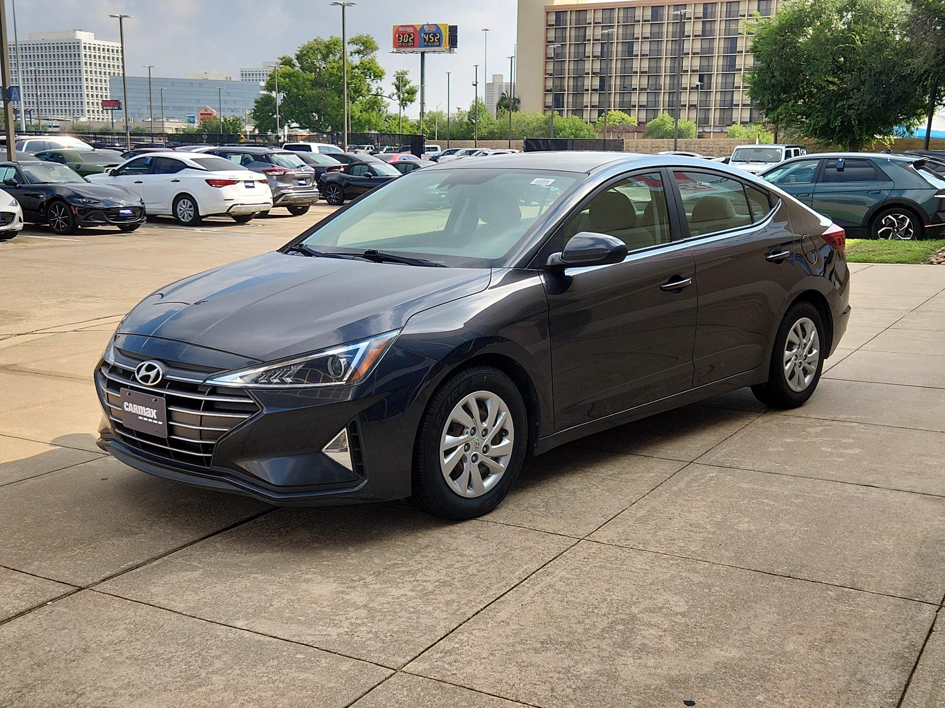 Thumbnail: 2020 Hyundai Elantra - 3