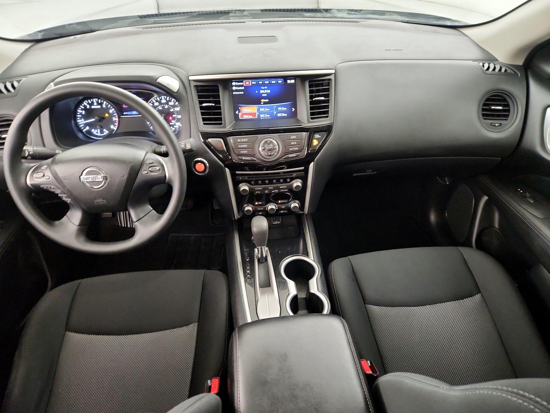 Thumbnail: 2020 Nissan Pathfinder - 9