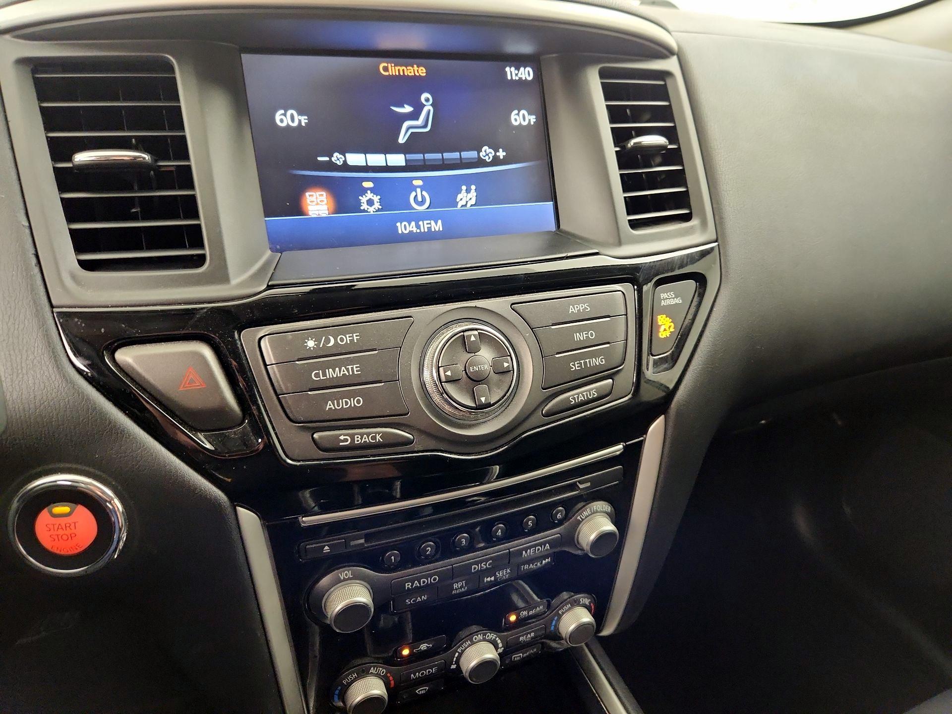 Thumbnail: 2020 Nissan Pathfinder - 16