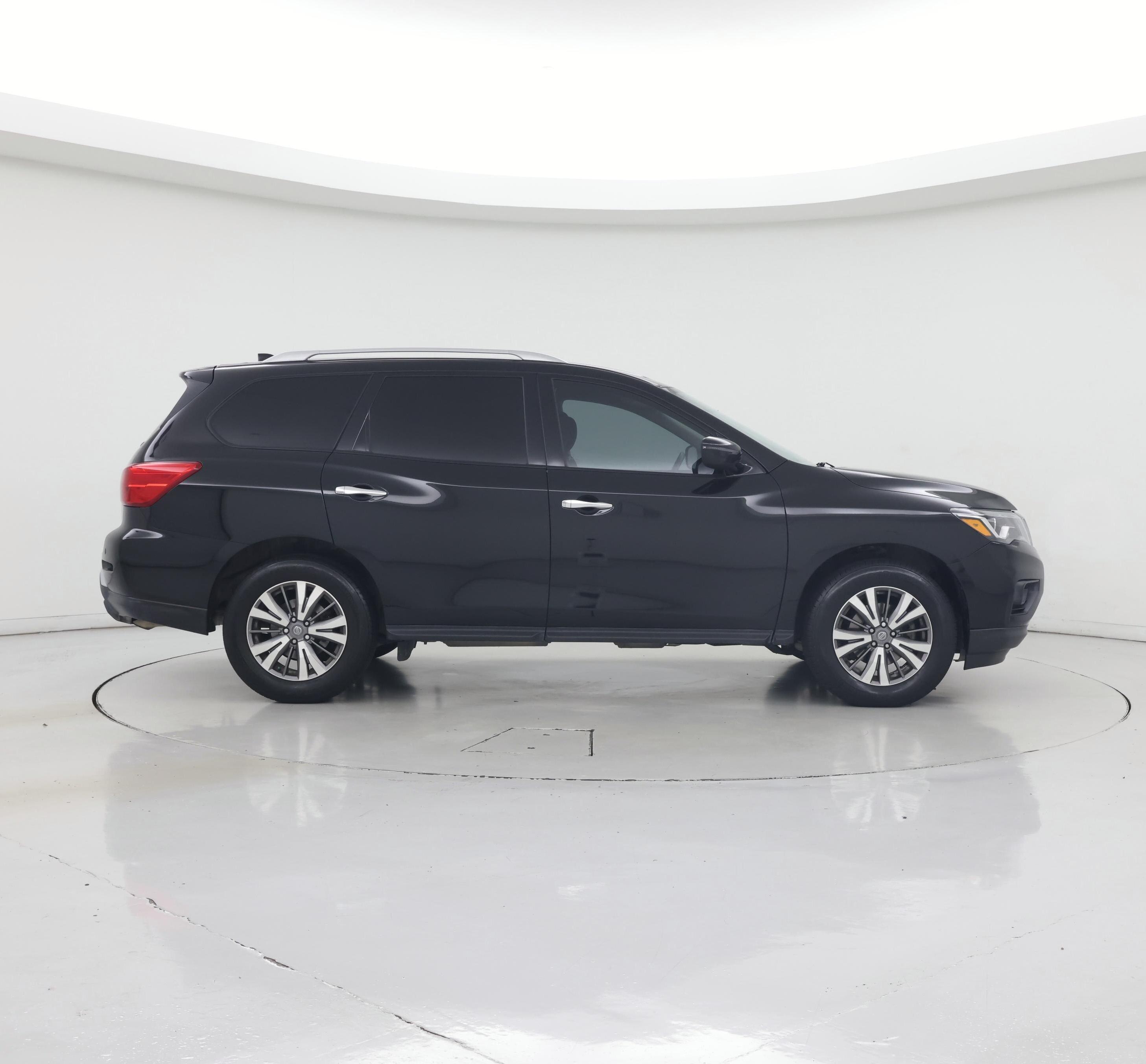 Thumbnail: 2020 Nissan Pathfinder - 7
