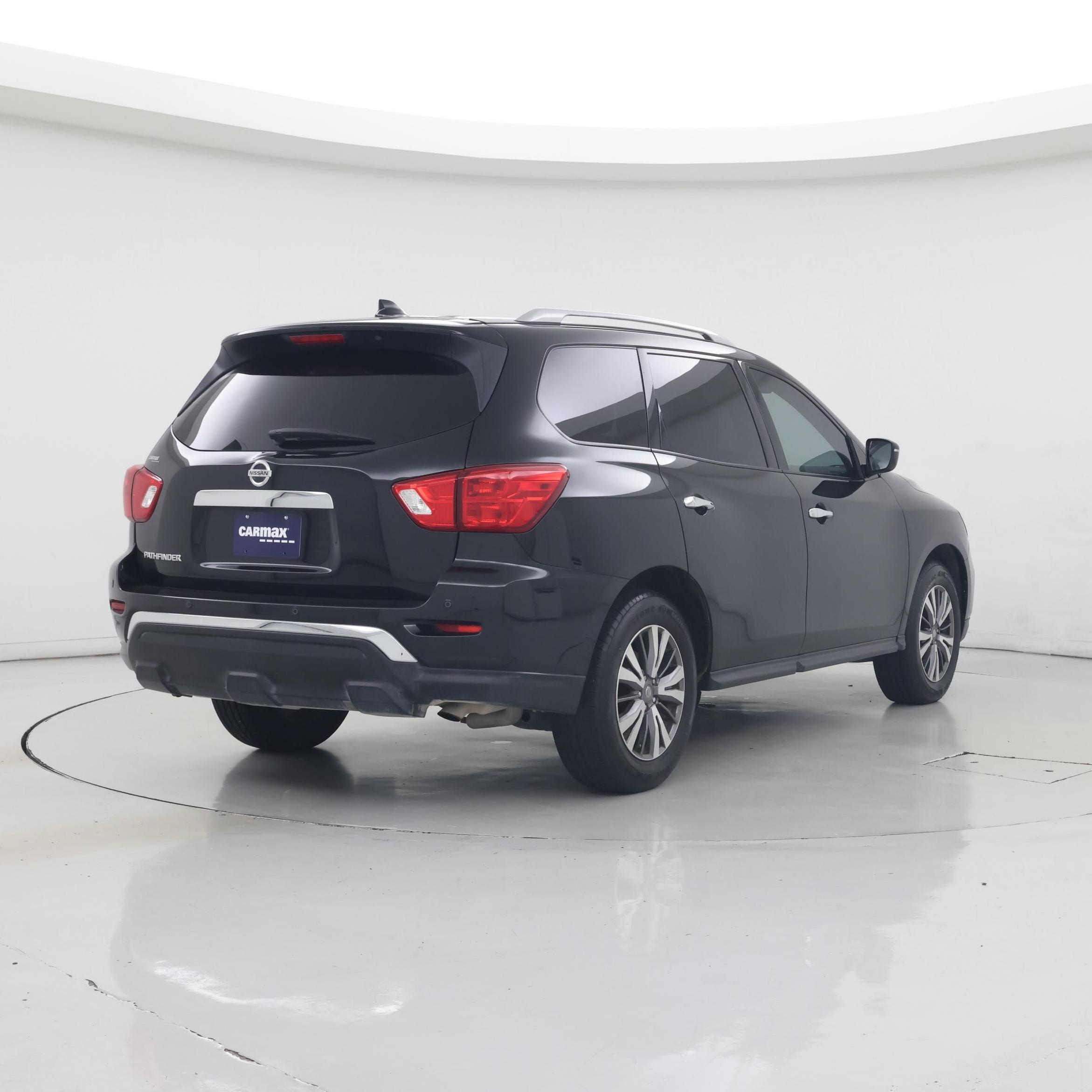 Thumbnail: 2020 Nissan Pathfinder - 8