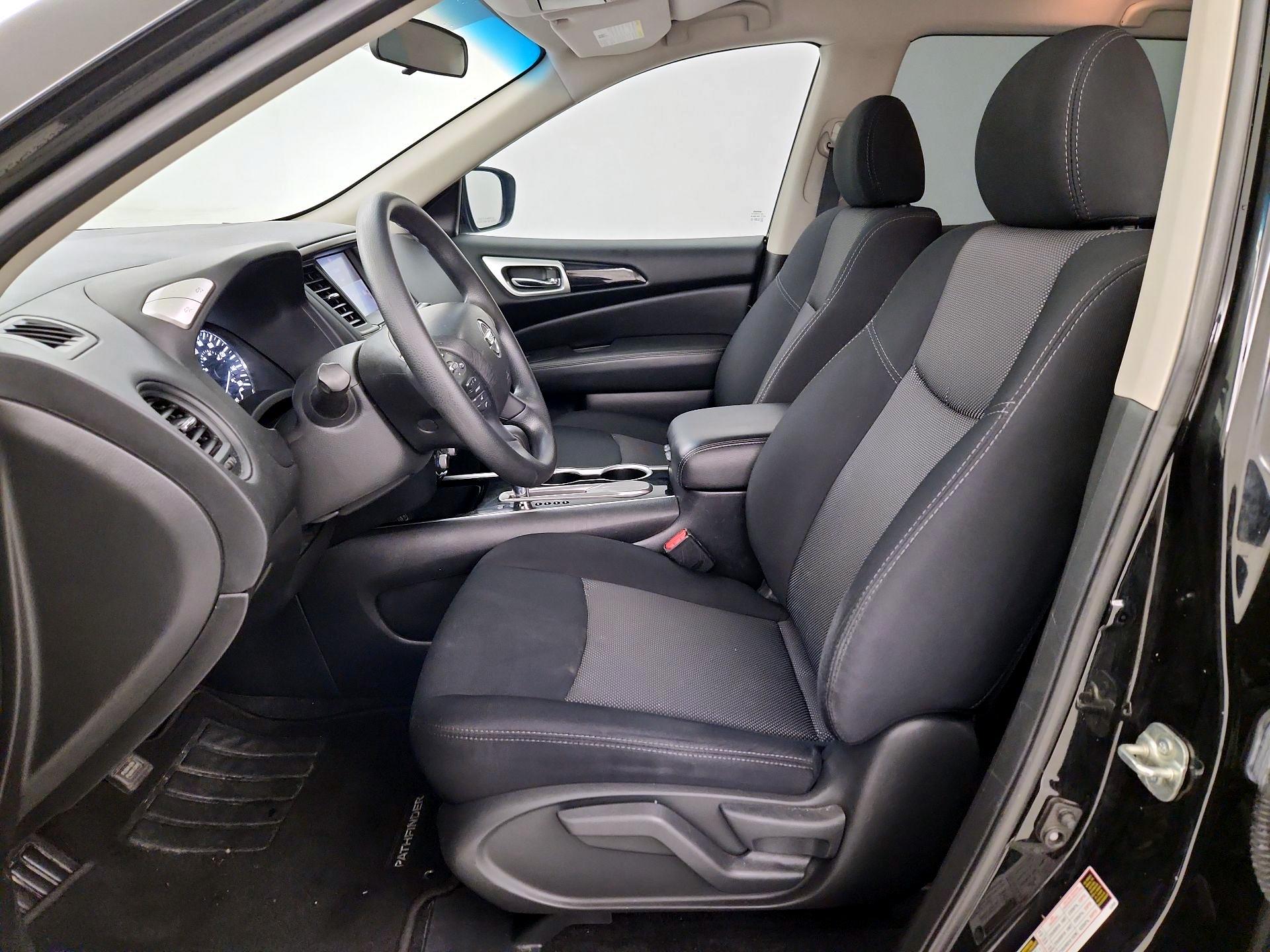 Thumbnail: 2020 Nissan Pathfinder - 11