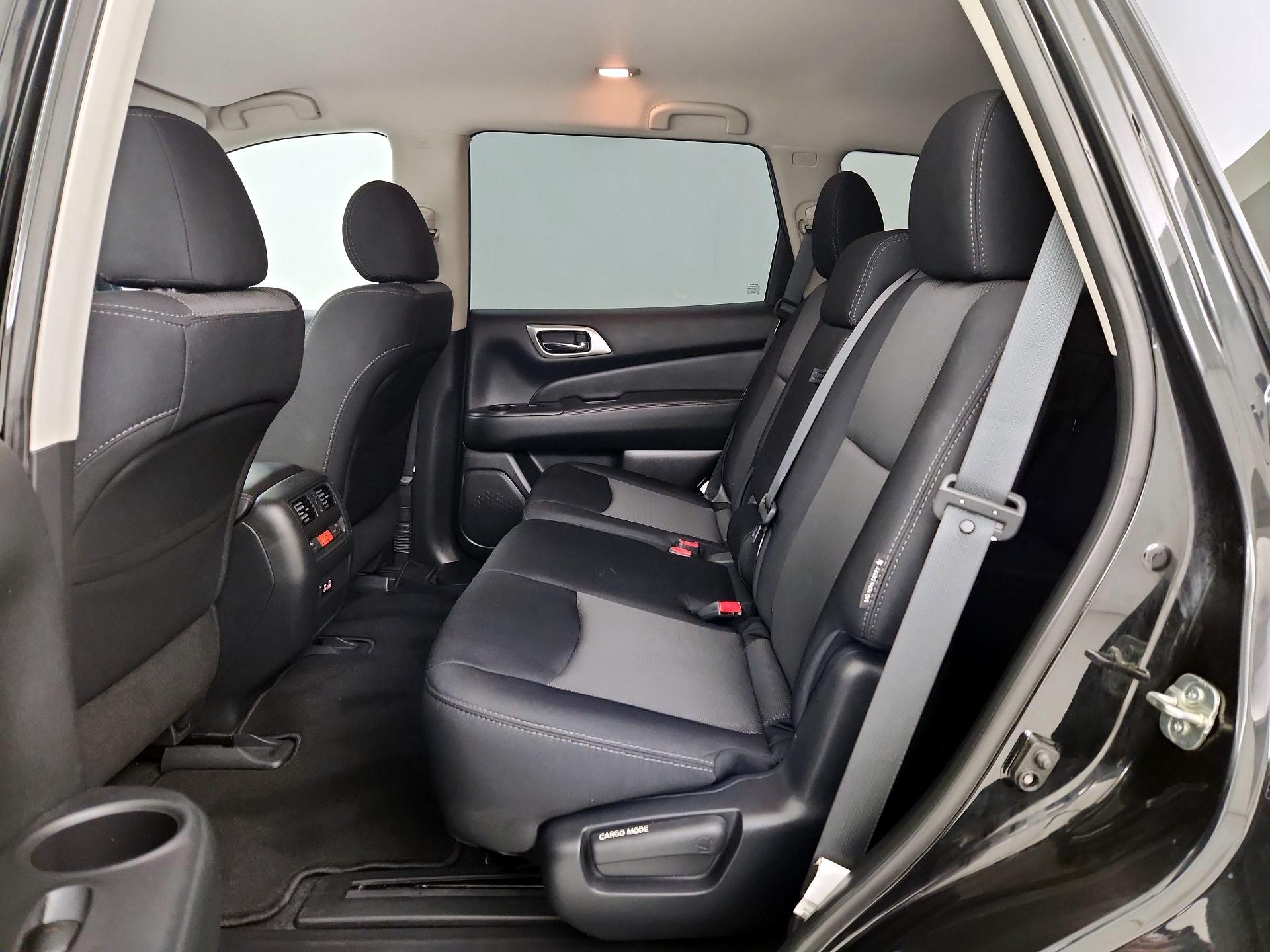Thumbnail: 2020 Nissan Pathfinder - 19
