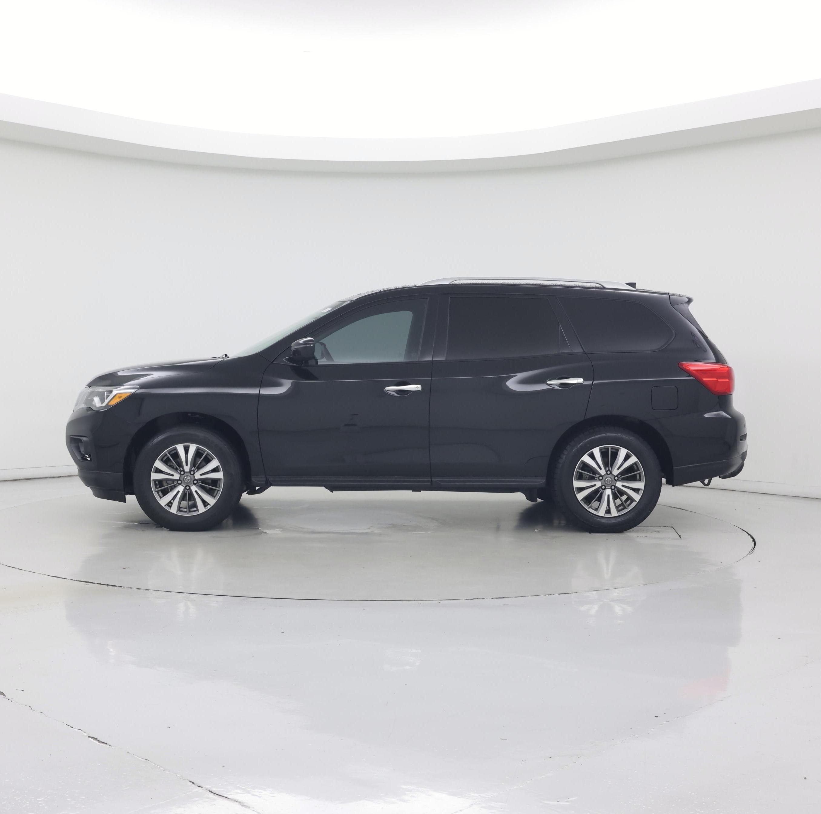 Thumbnail: 2020 Nissan Pathfinder - 3