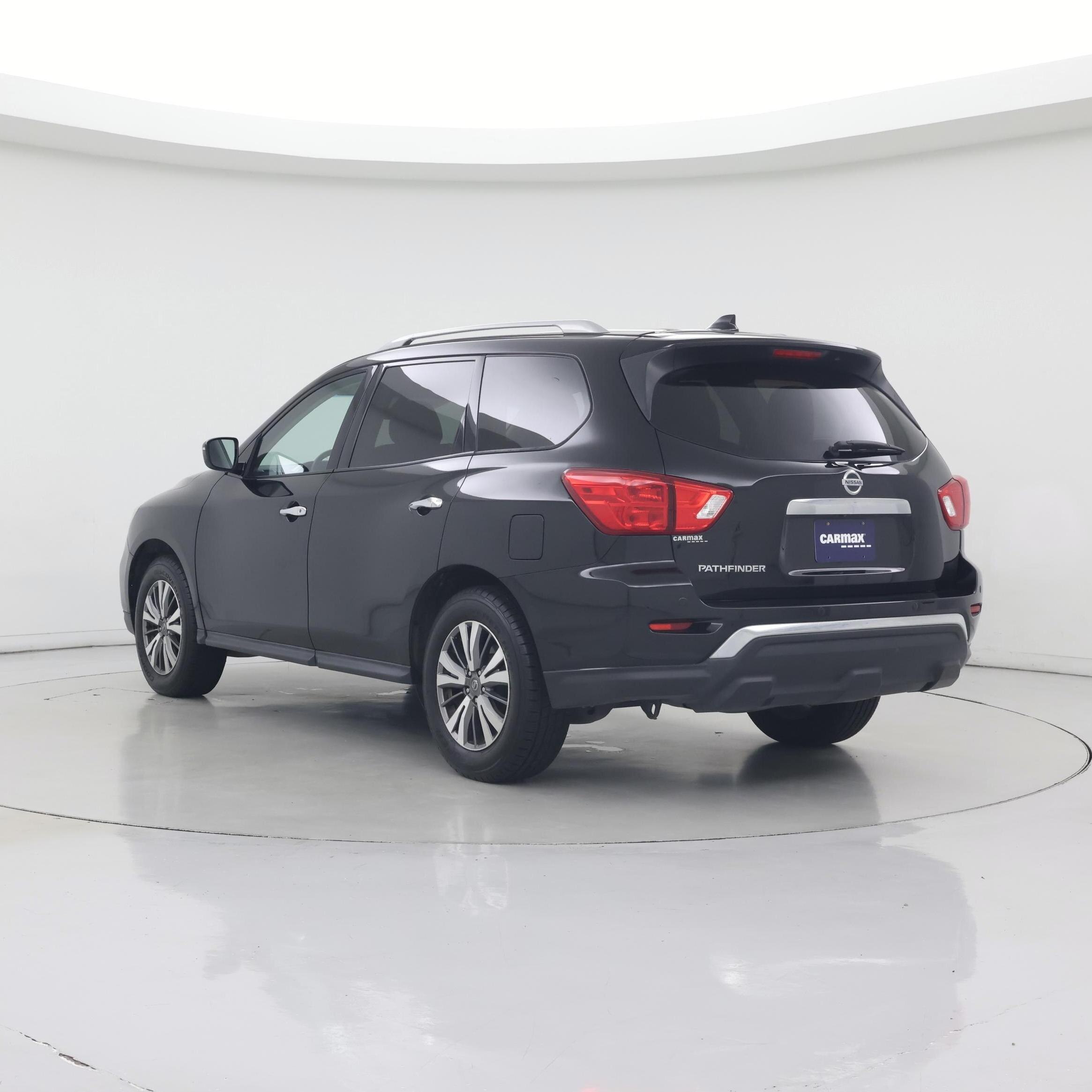 Thumbnail: 2020 Nissan Pathfinder - 2