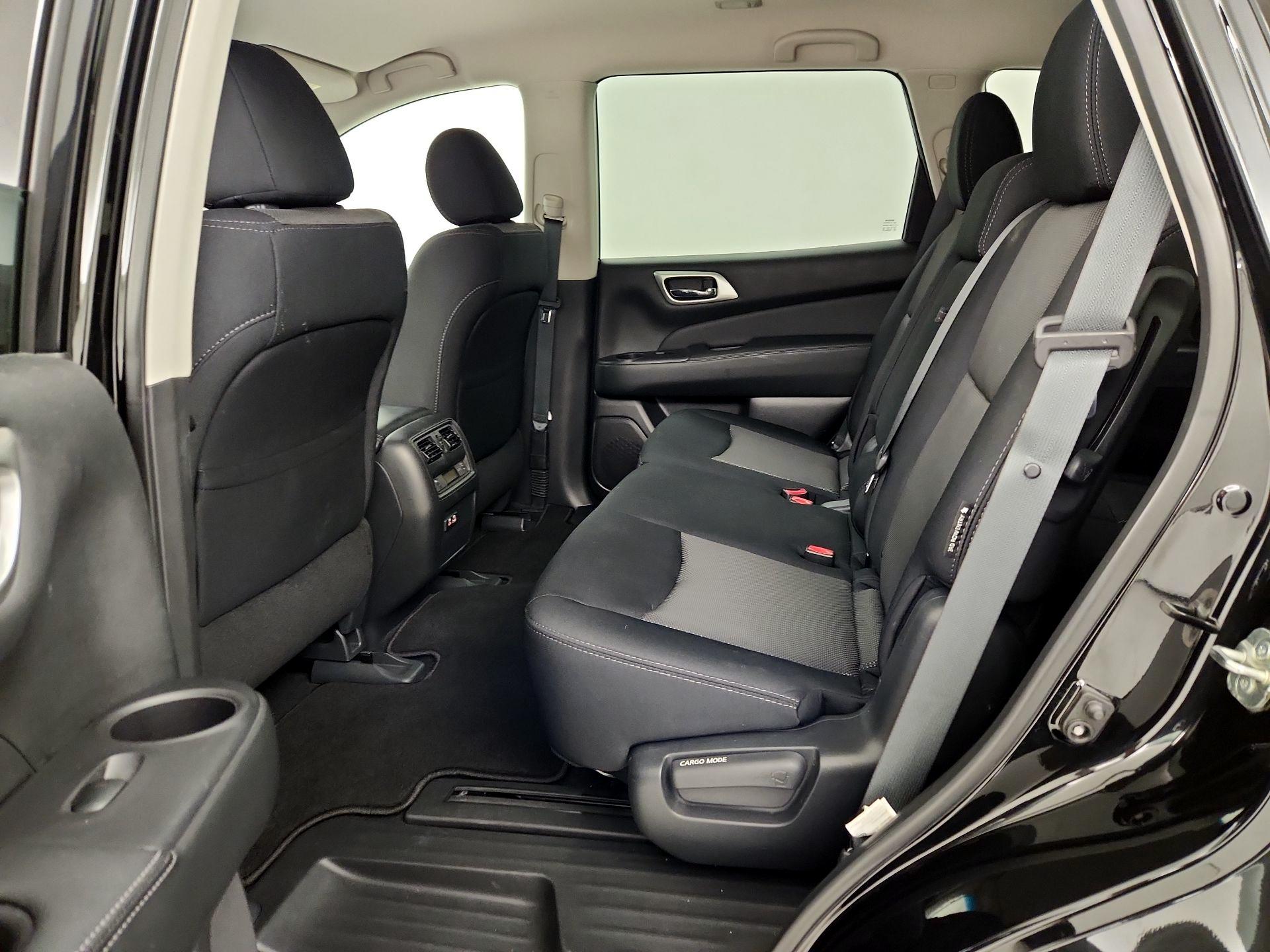Thumbnail: 2020 Nissan Pathfinder - 19