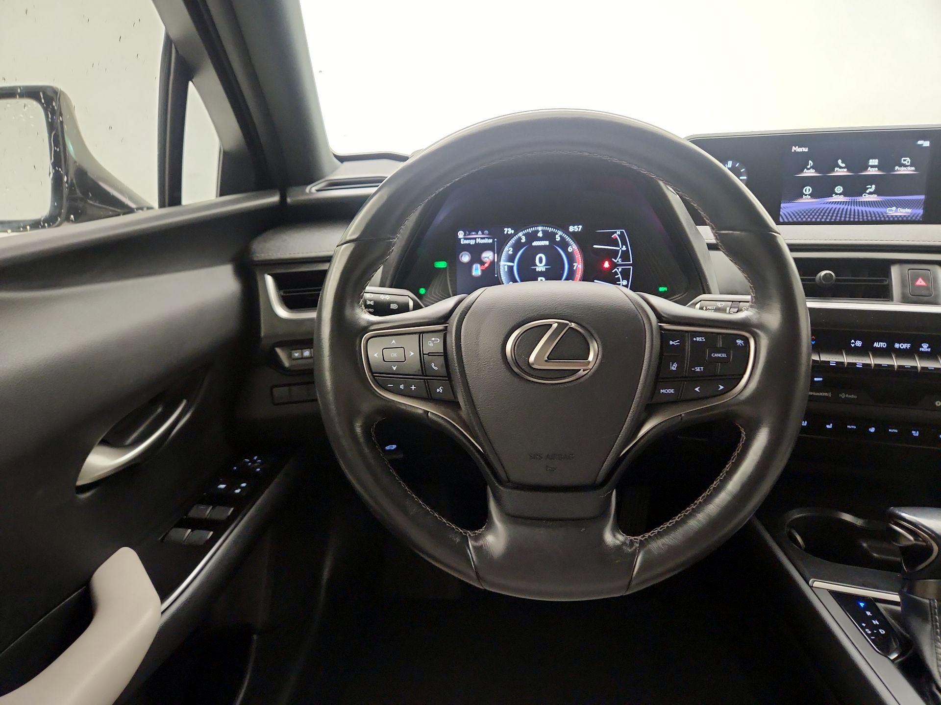 Thumbnail: 2020 Lexus UX - 10