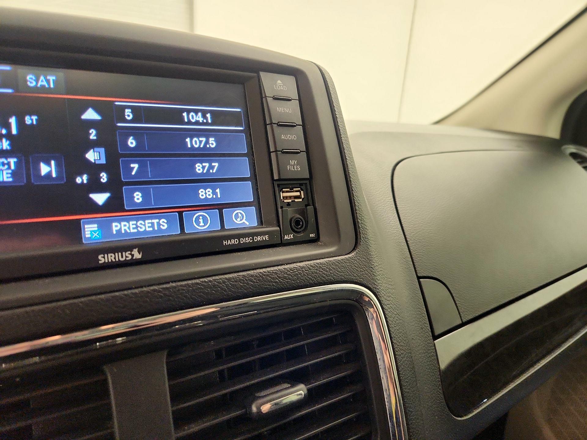 Thumbnail: 2020 Dodge Grand Caravan - 18