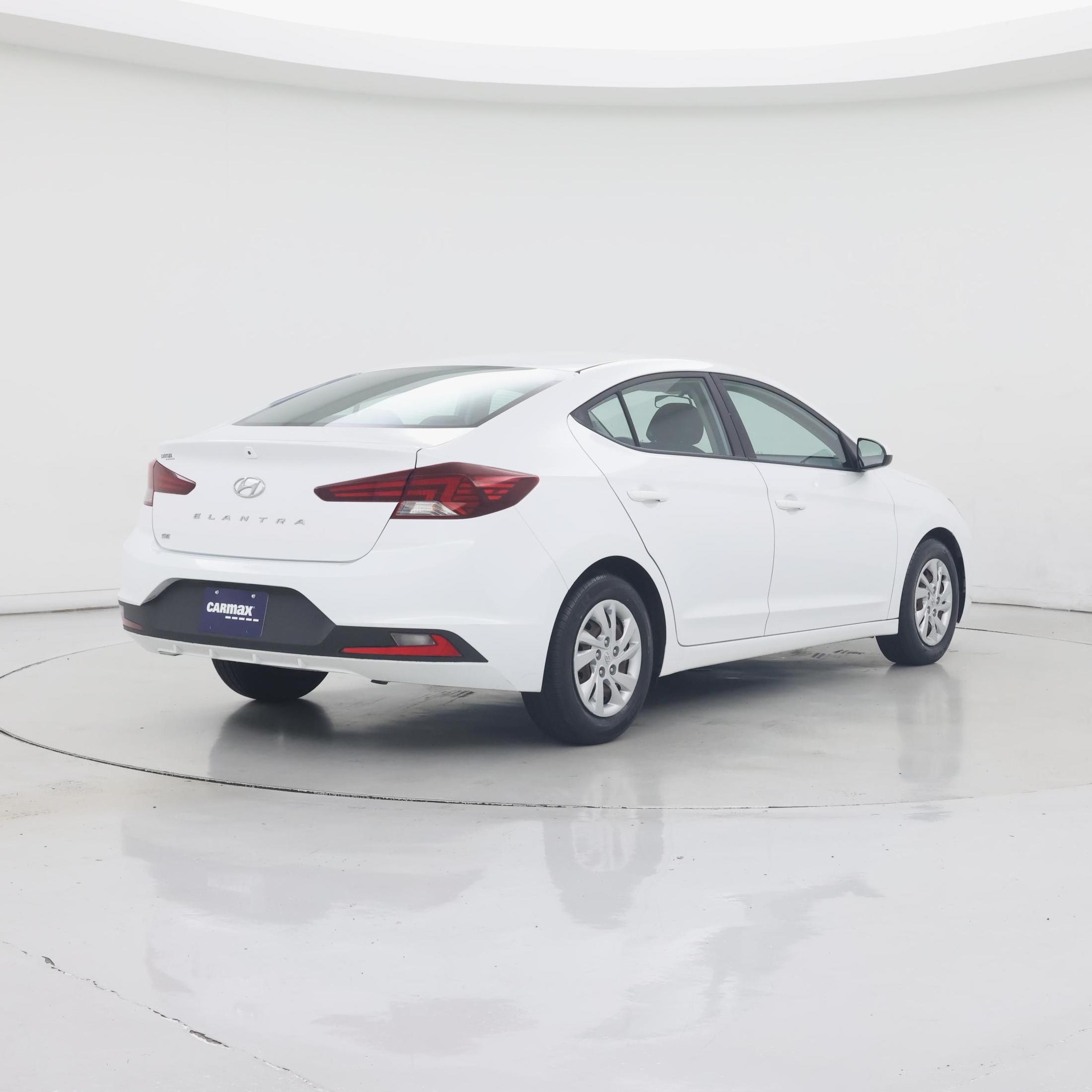 Thumbnail: 2020 Hyundai Elantra - 8