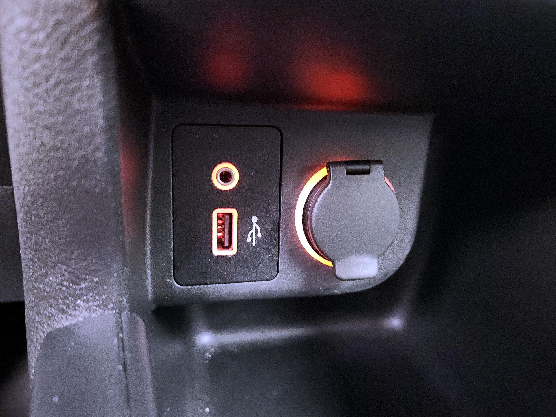 Thumbnail: 2020 Nissan Kicks - 18