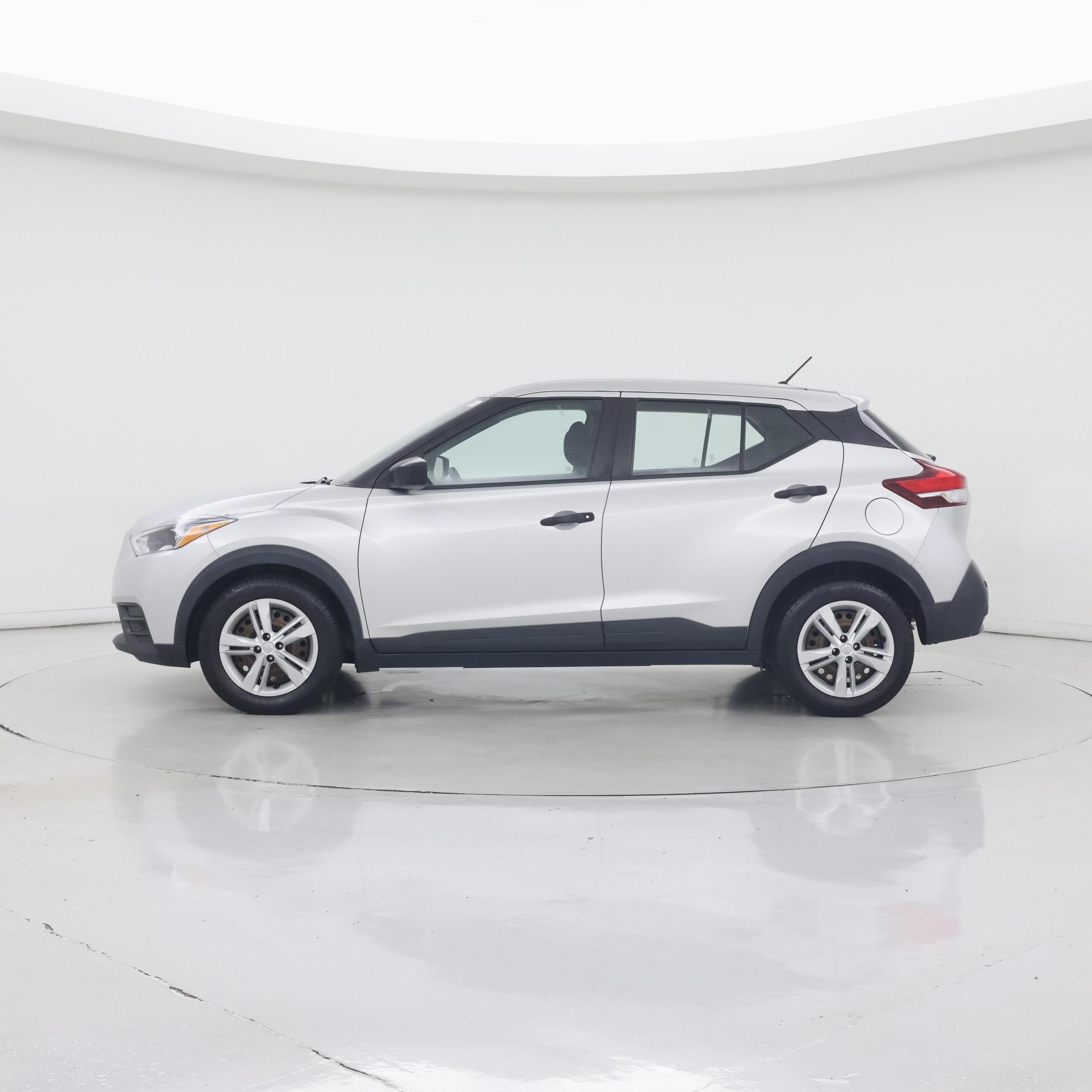 Thumbnail: 2020 Nissan Kicks - 3
