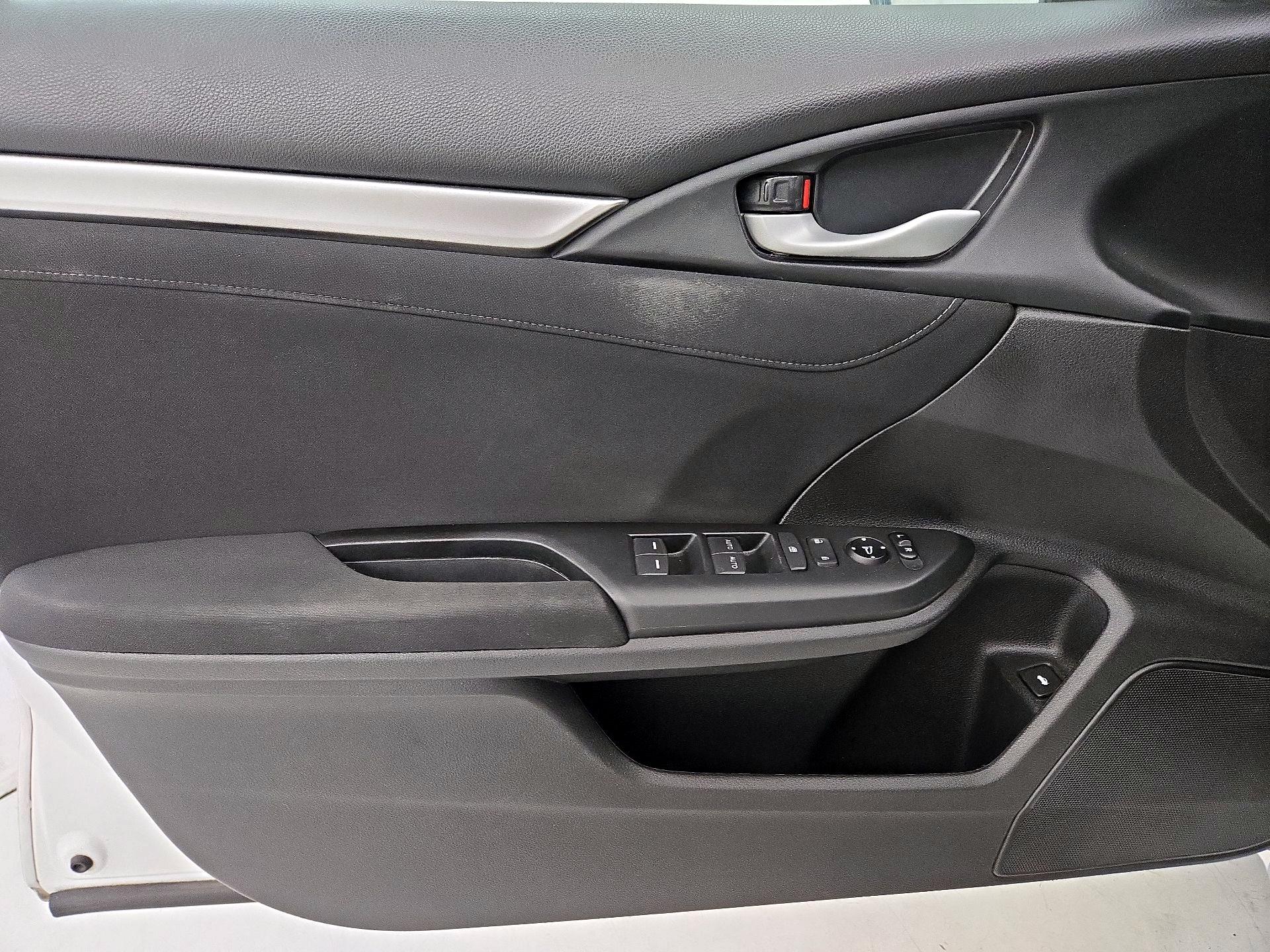 Thumbnail: 2018 Honda Civic - 12