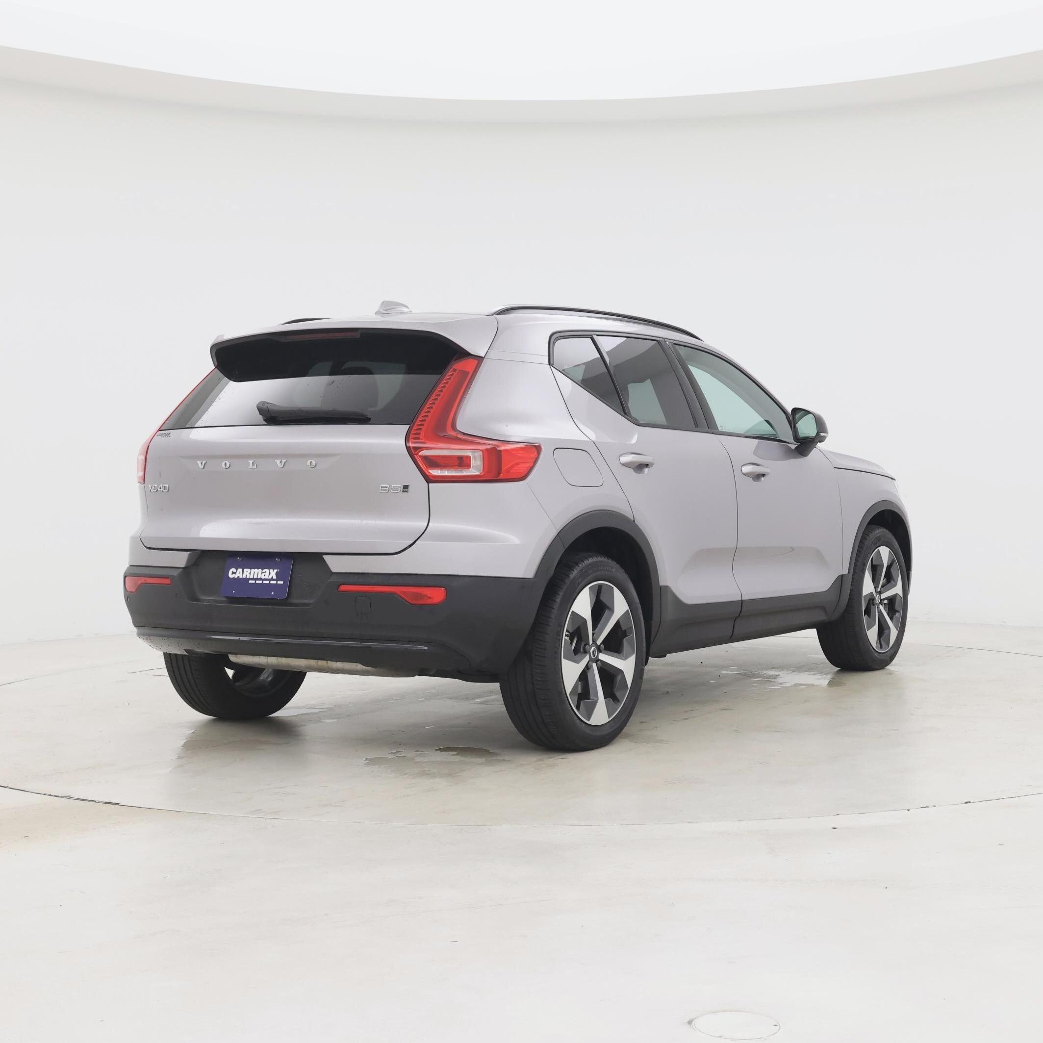 Thumbnail: 2026 Volvo XC40 - 8