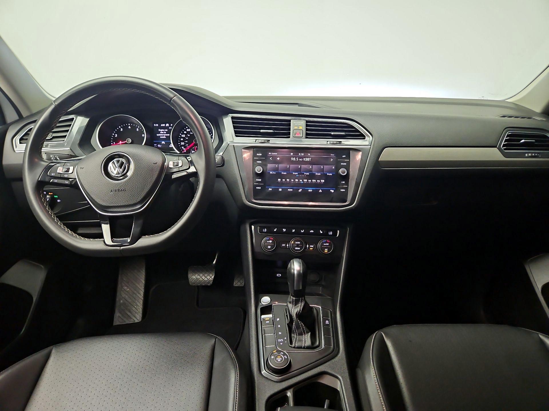 Thumbnail: 2021 Volkswagen Tiguan - 9