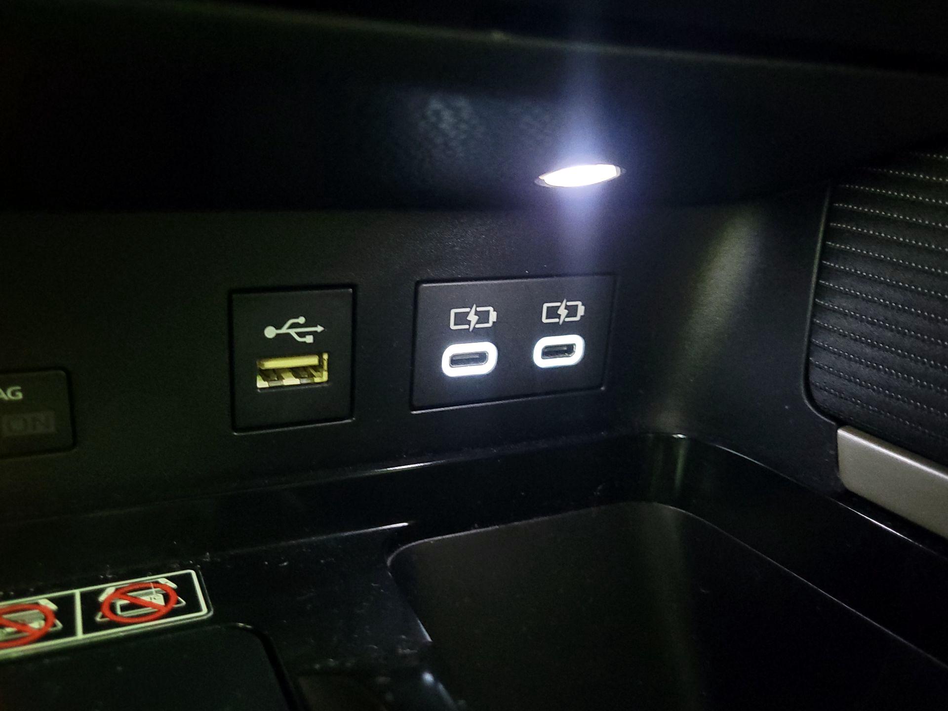 Thumbnail: 2025 Toyota Camry - 19