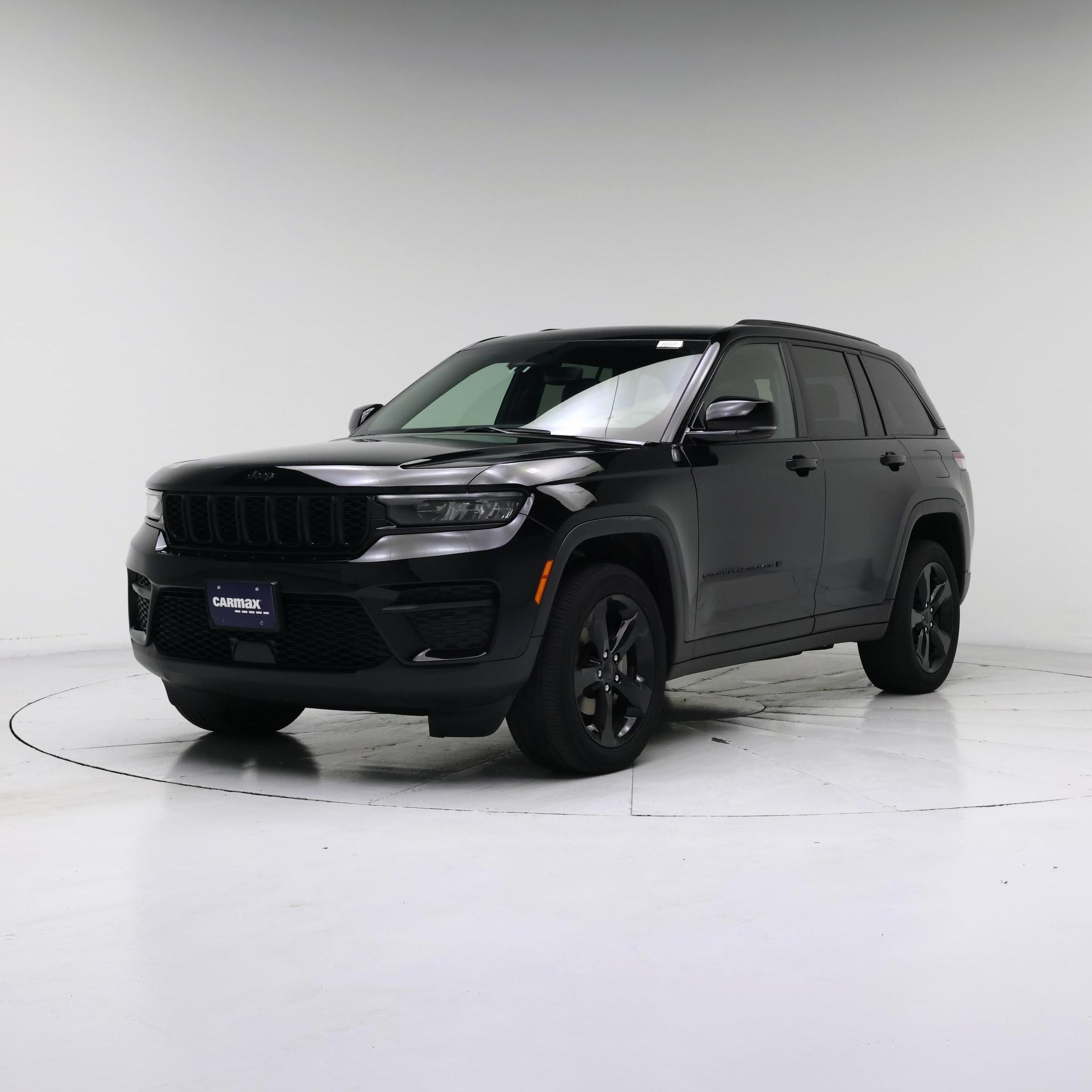 Thumbnail: 2023 Jeep Grand Cherokee - 4