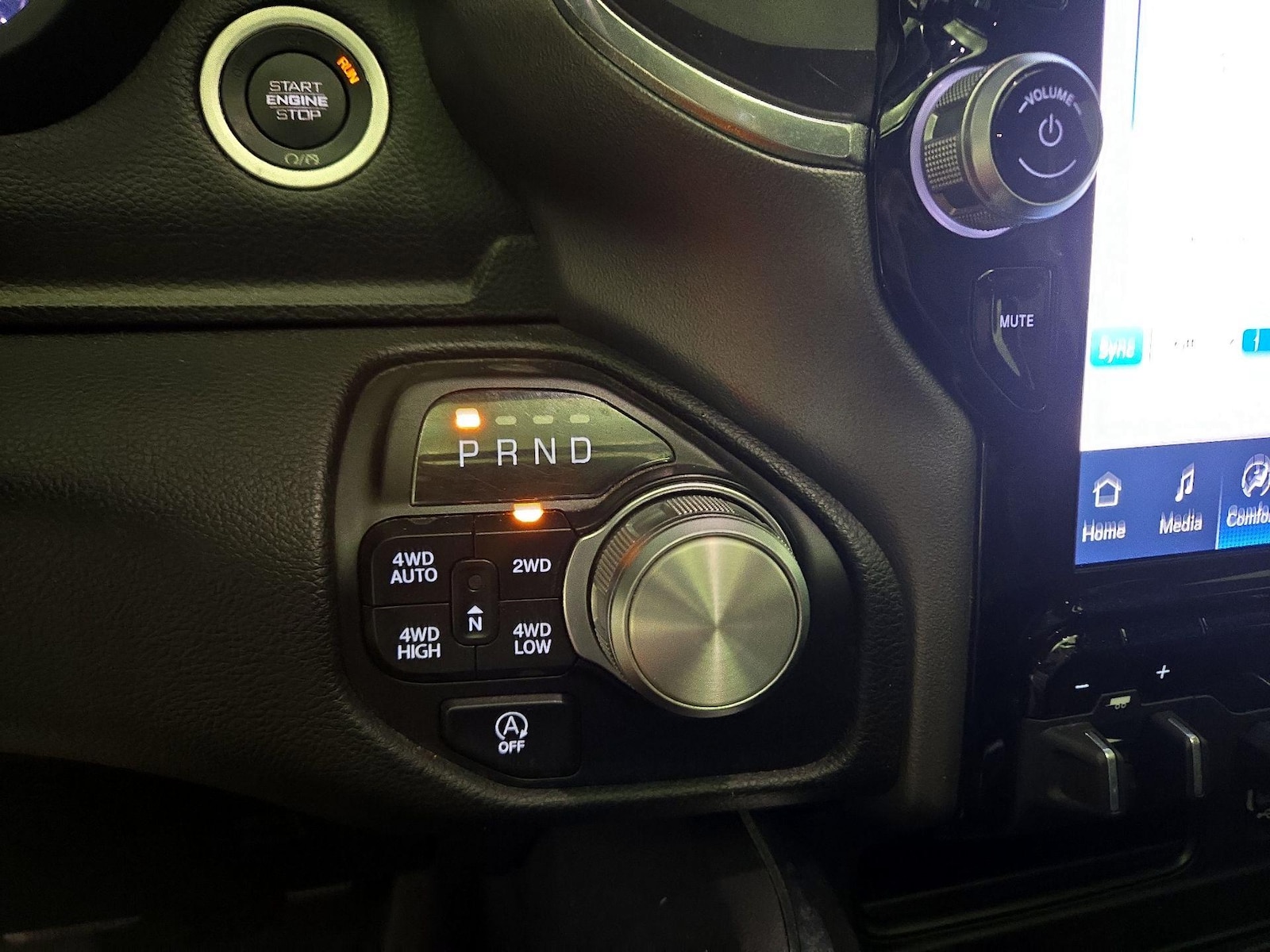 2023 RAM Ram 1500 Pickup Laramie - Photo 19