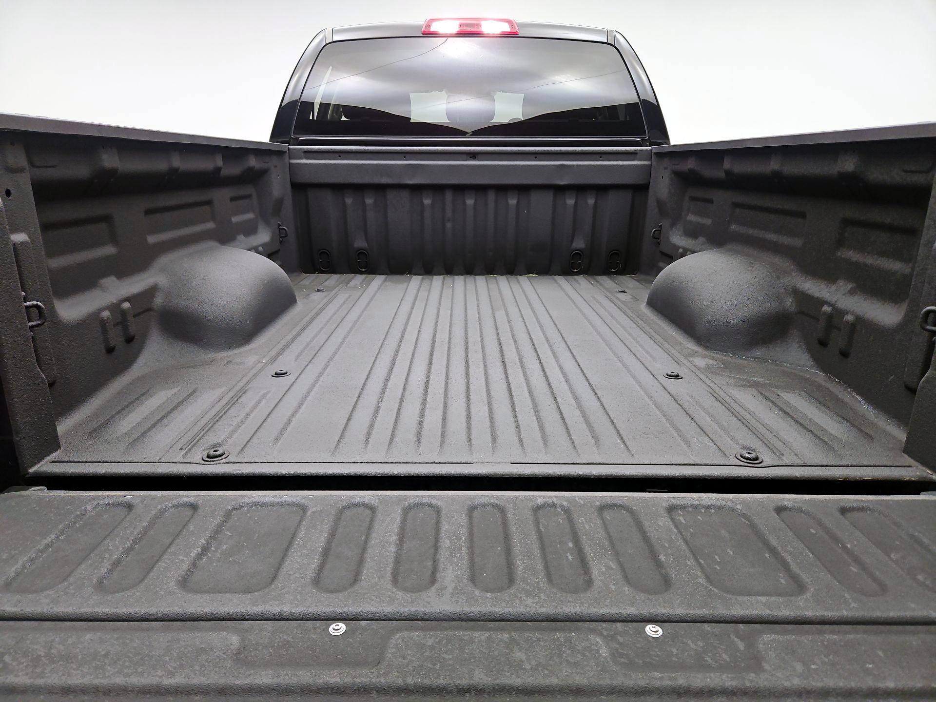 Thumbnail: 2019 Toyota Tundra - 20