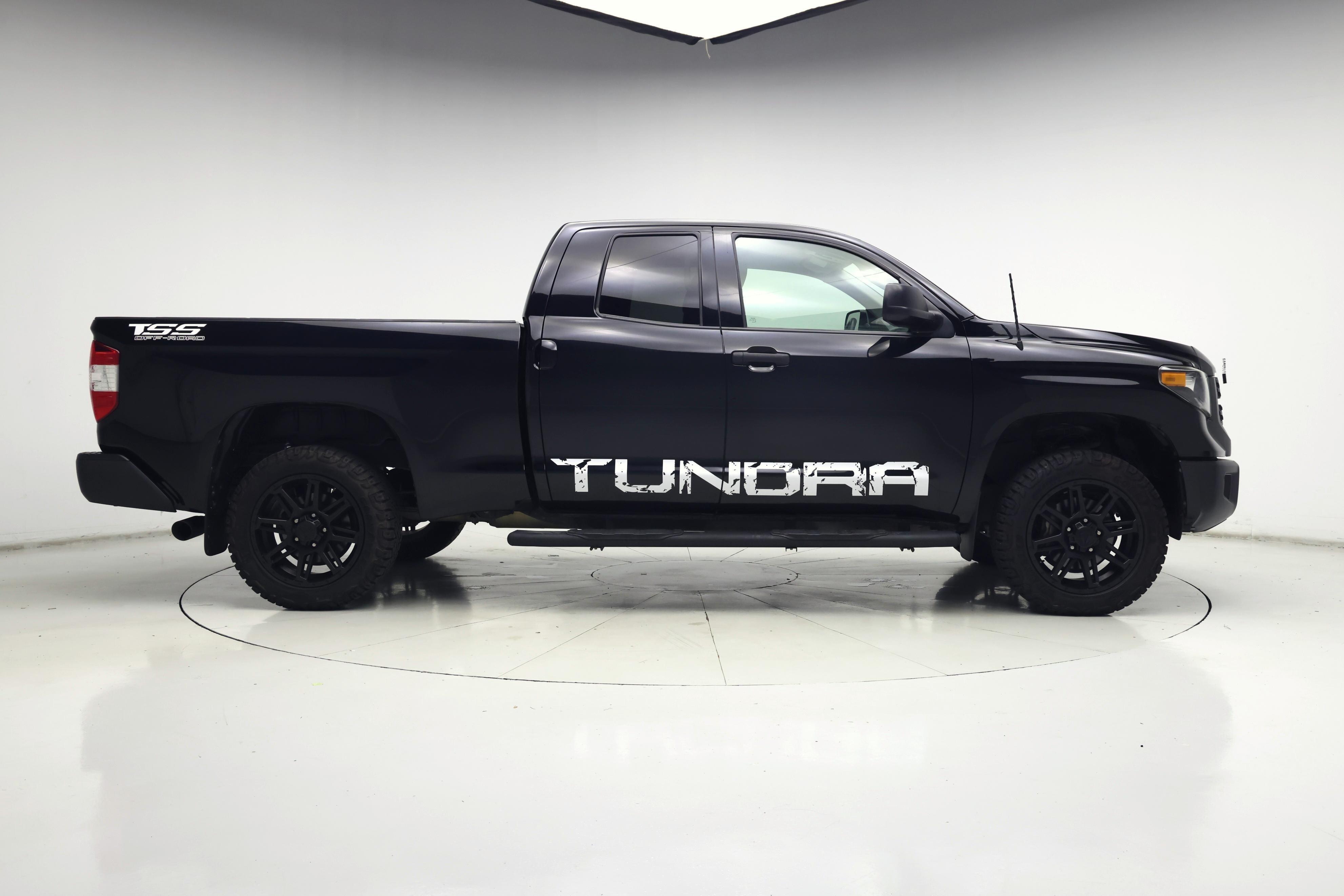 Thumbnail: 2019 Toyota Tundra - 7