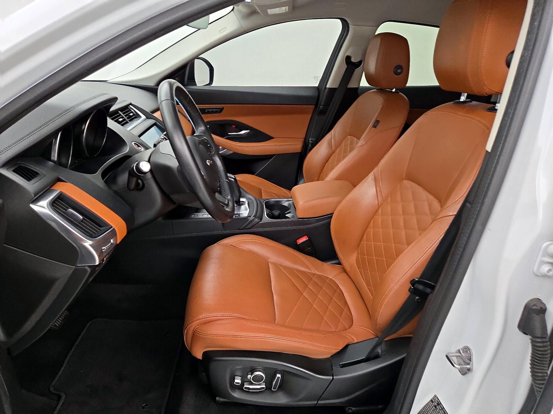 Thumbnail: 2020 Jaguar E-Pace - 9
