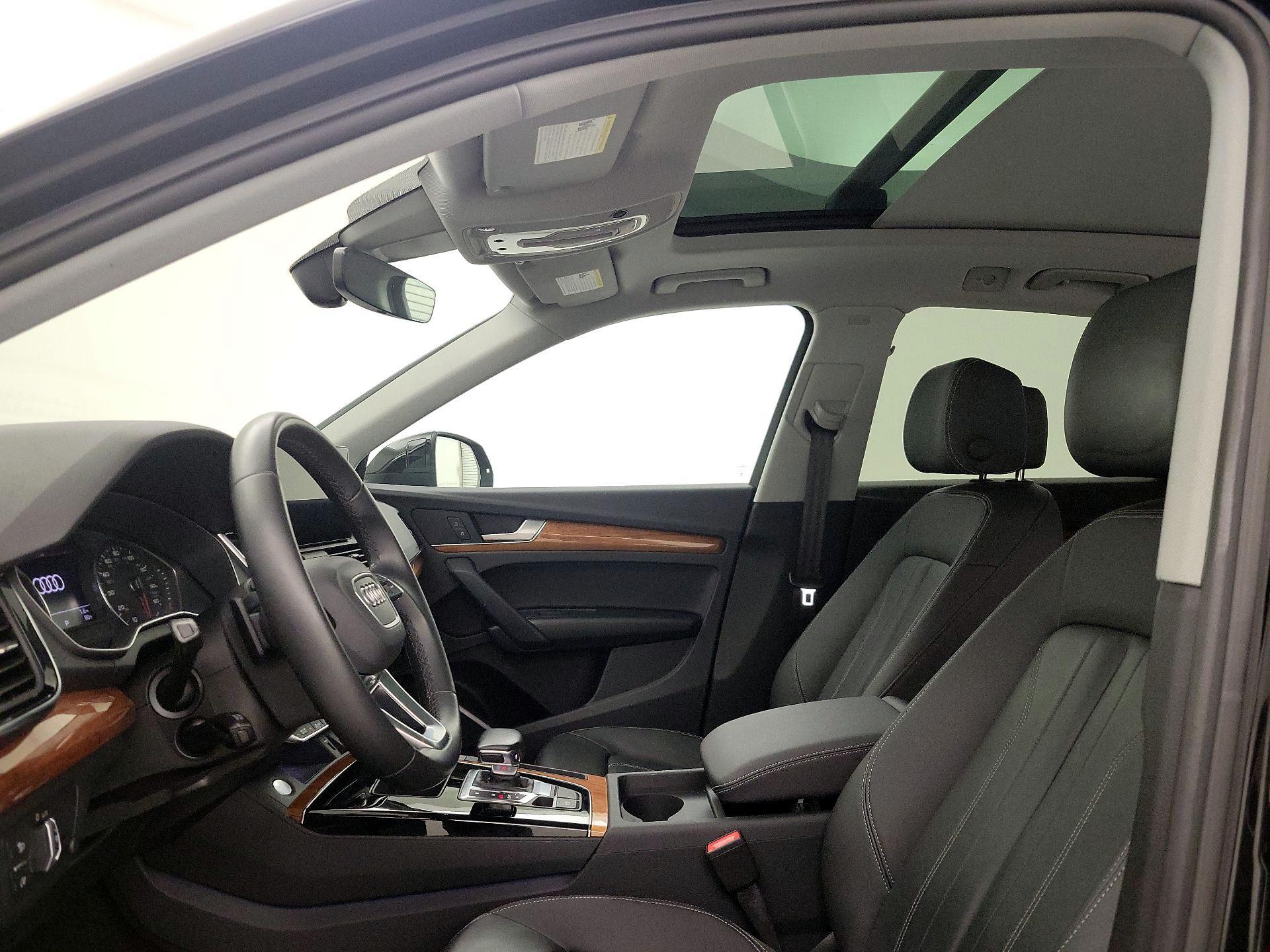 Thumbnail: 2023 Audi Q5 - 19