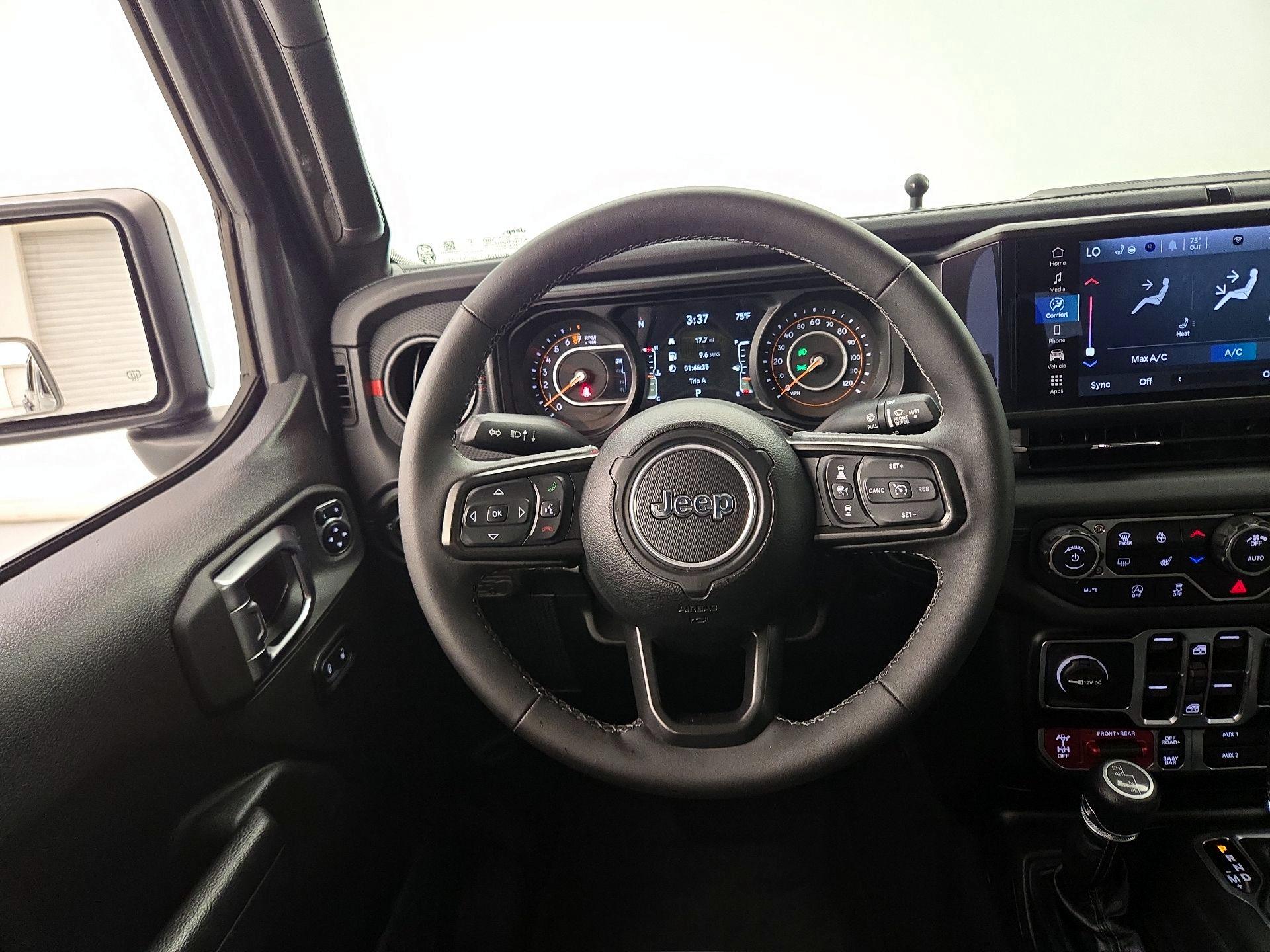 Thumbnail: 2025 Jeep Gladiator - 10