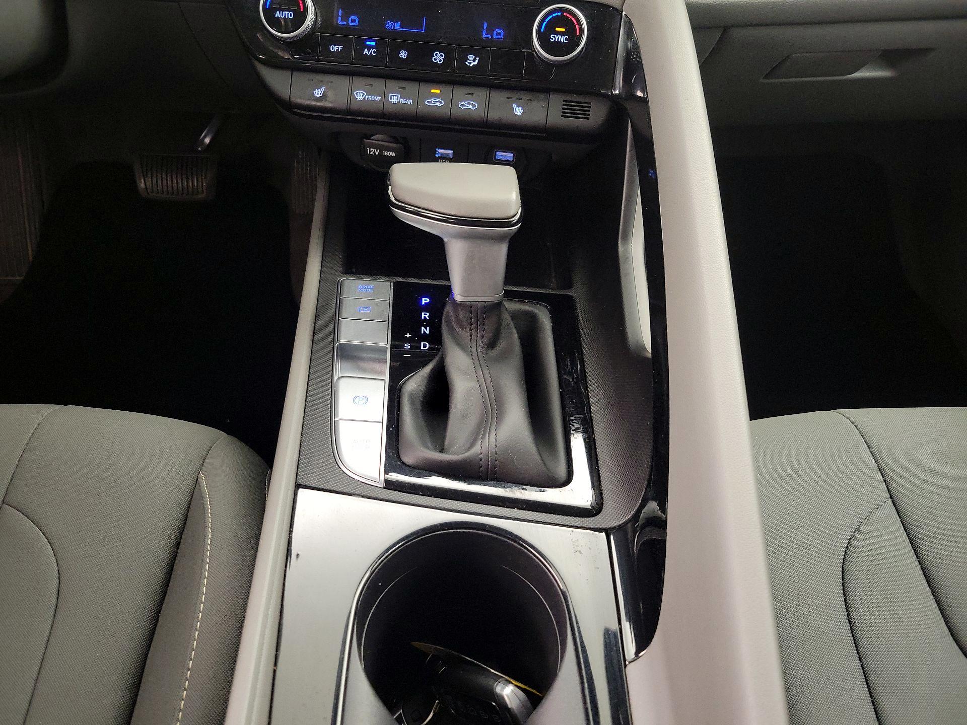 Thumbnail: 2023 Hyundai Elantra - 18