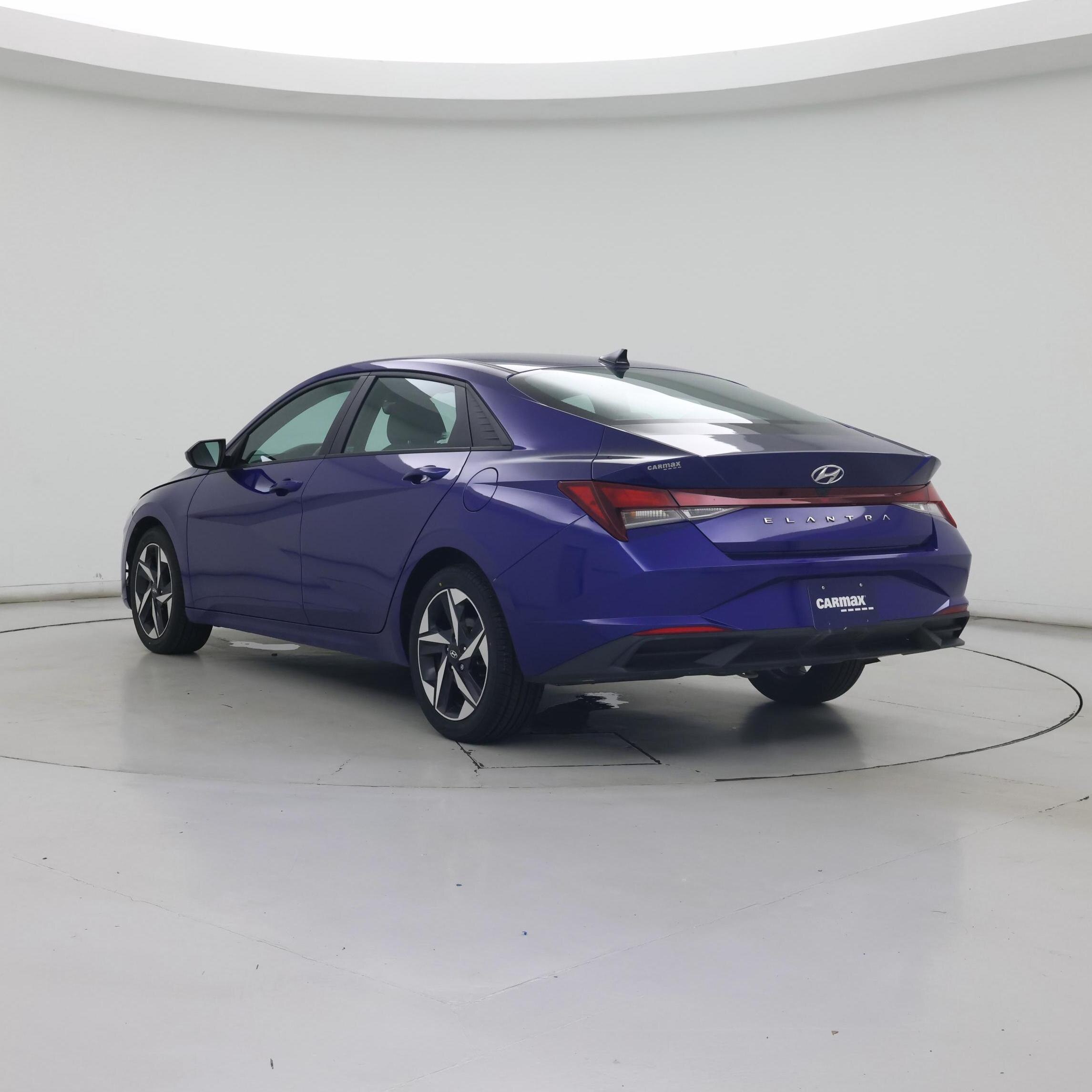 Thumbnail: 2023 Hyundai Elantra - 2