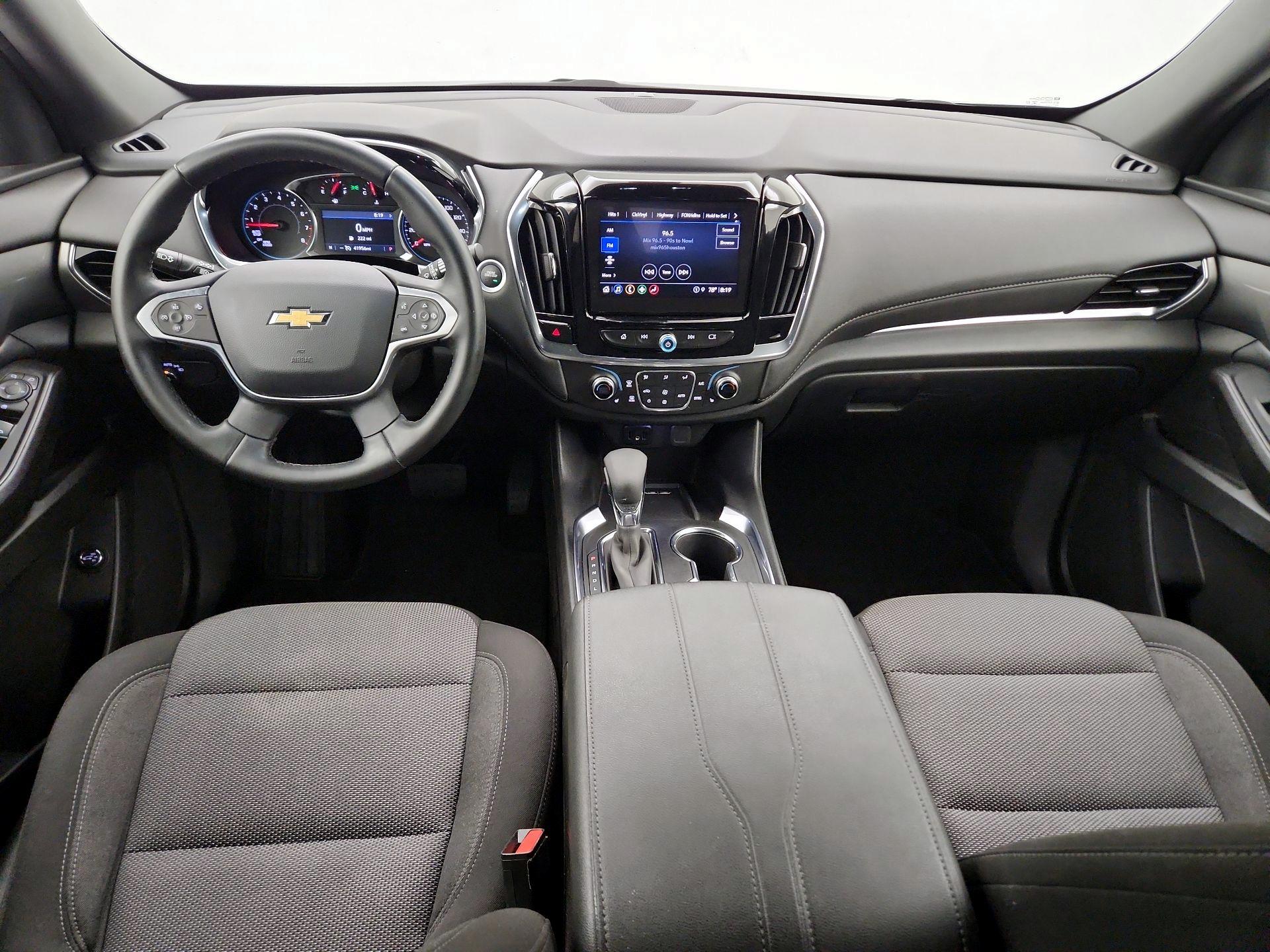 Thumbnail: 2023 Chevrolet Traverse - 9