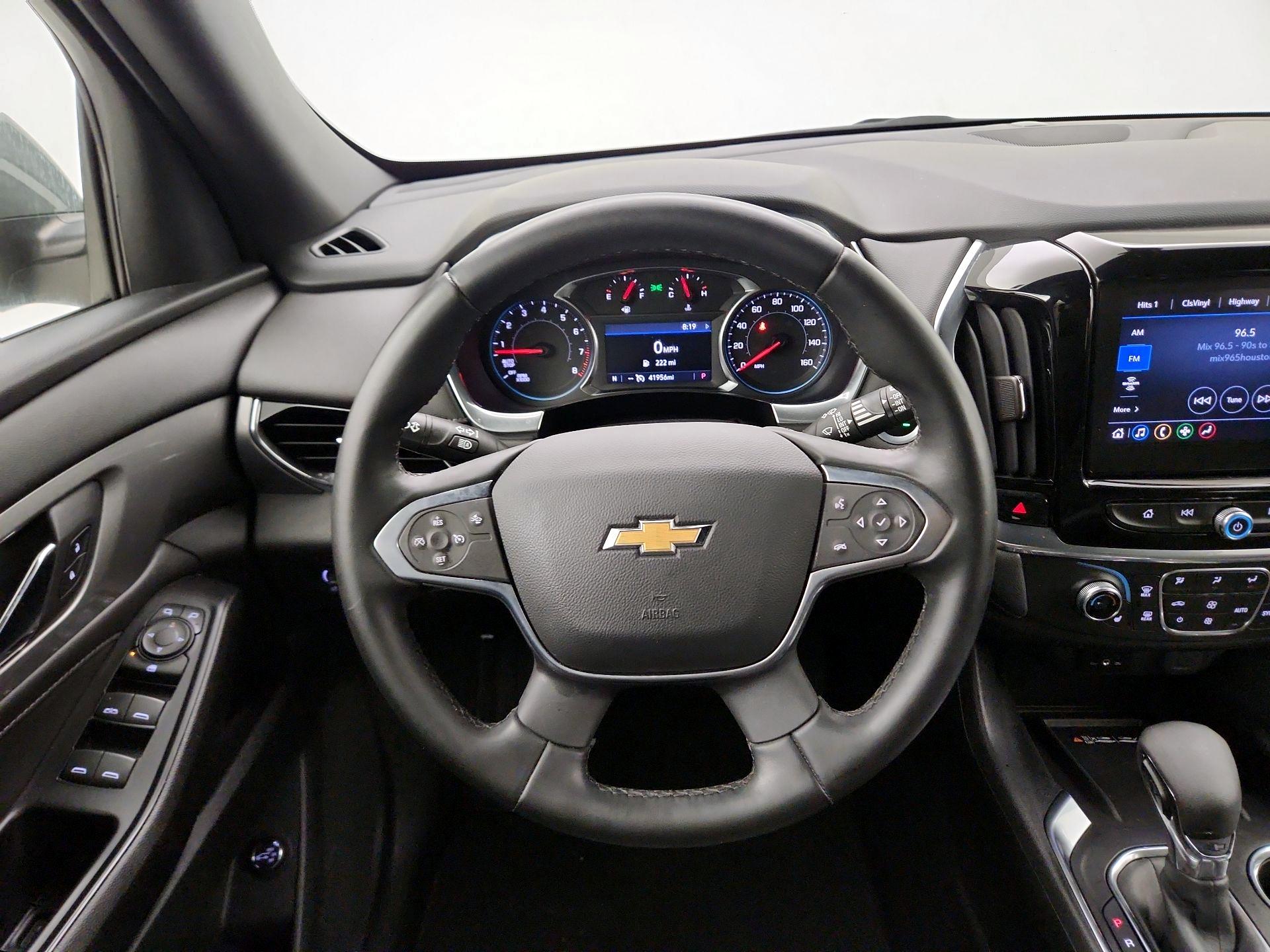Thumbnail: 2023 Chevrolet Traverse - 10