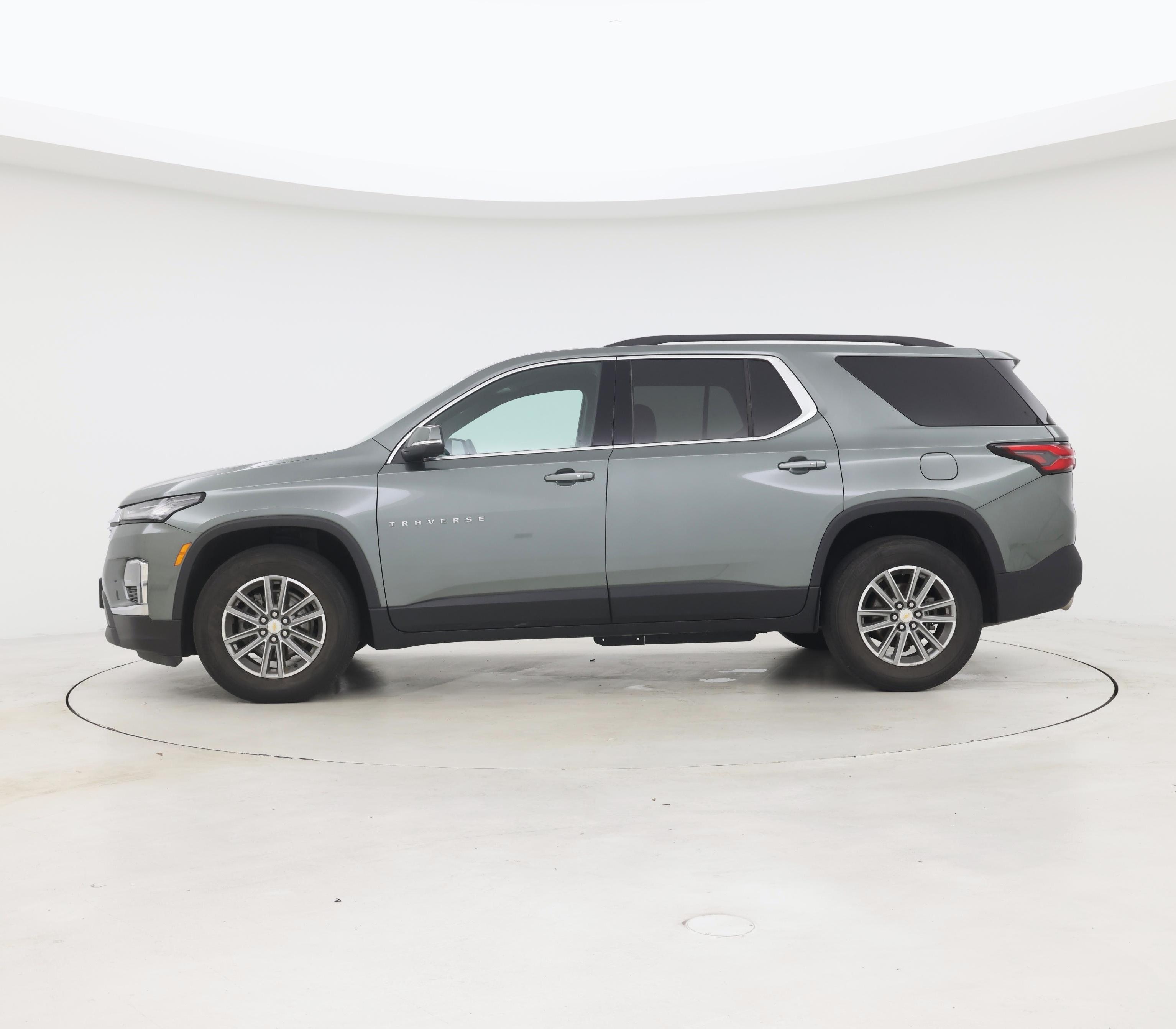 Thumbnail: 2023 Chevrolet Traverse - 3