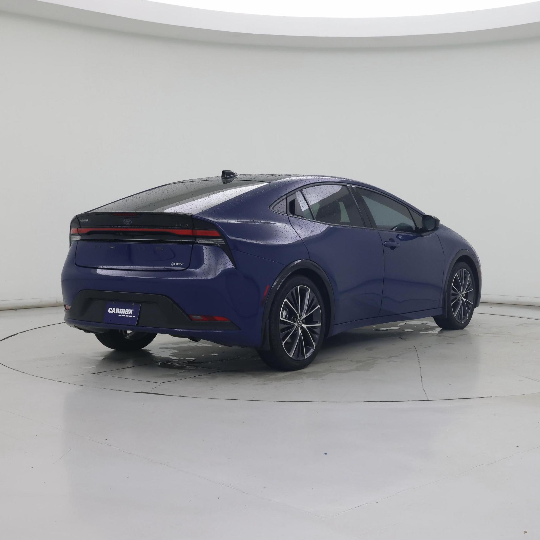 Thumbnail: 2024 Toyota Prius - 8