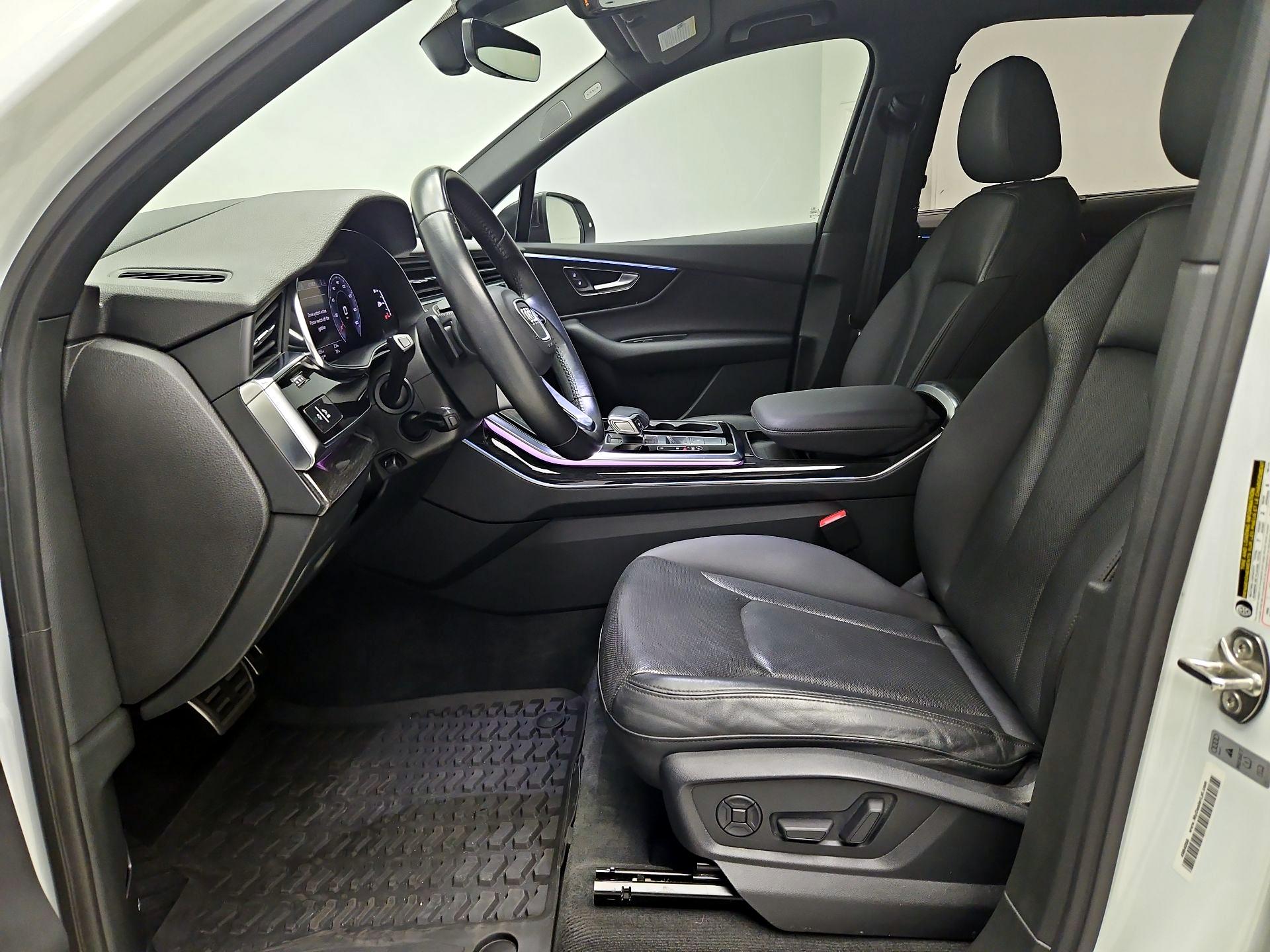 Thumbnail: 2020 Audi Q7 - 11
