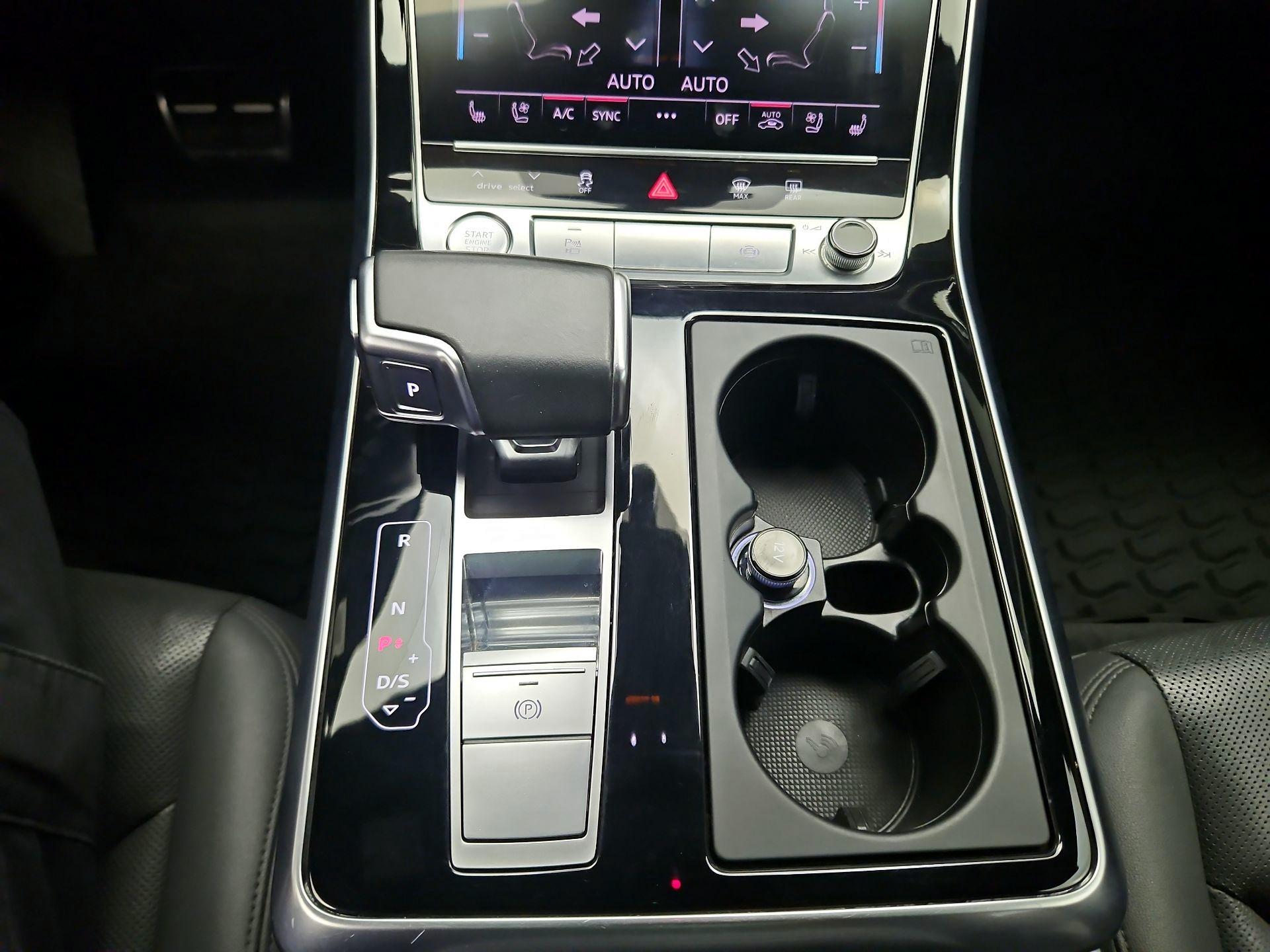 Thumbnail: 2020 Audi Q7 - 16