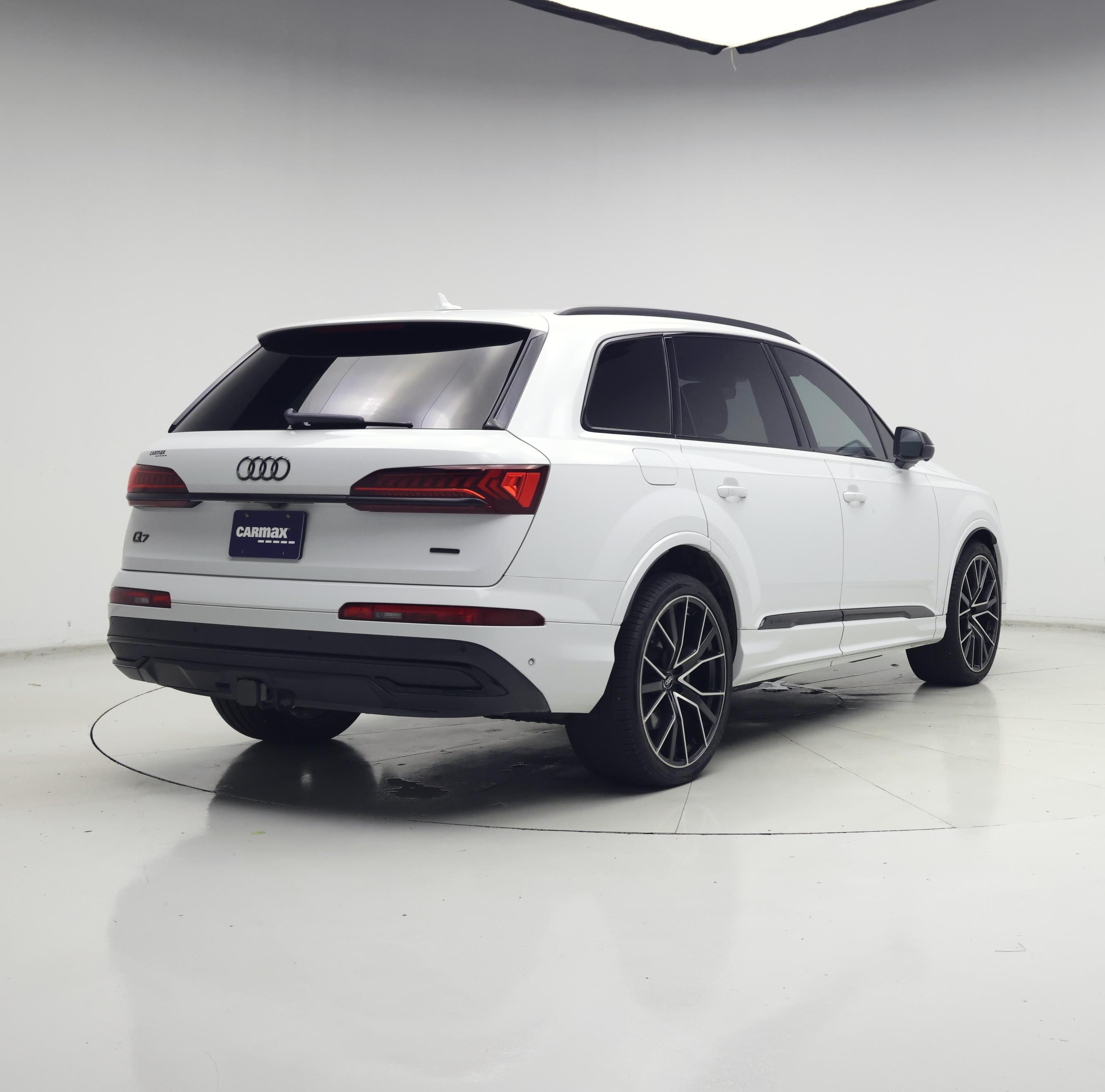 Thumbnail: 2020 Audi Q7 - 8