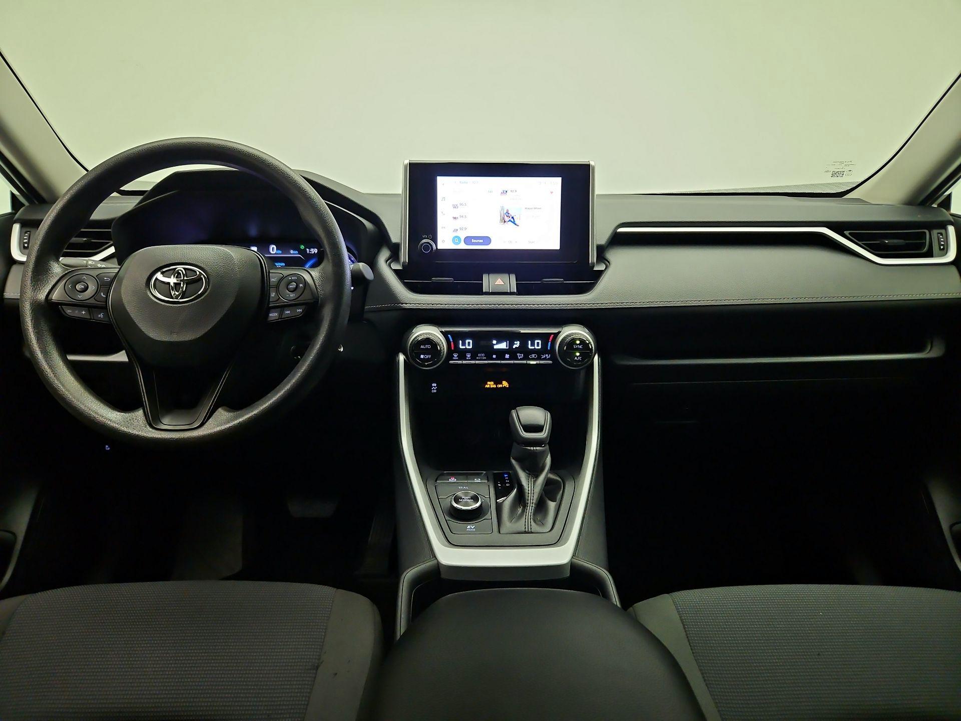 Thumbnail: 2025 Toyota RAV4 - 9