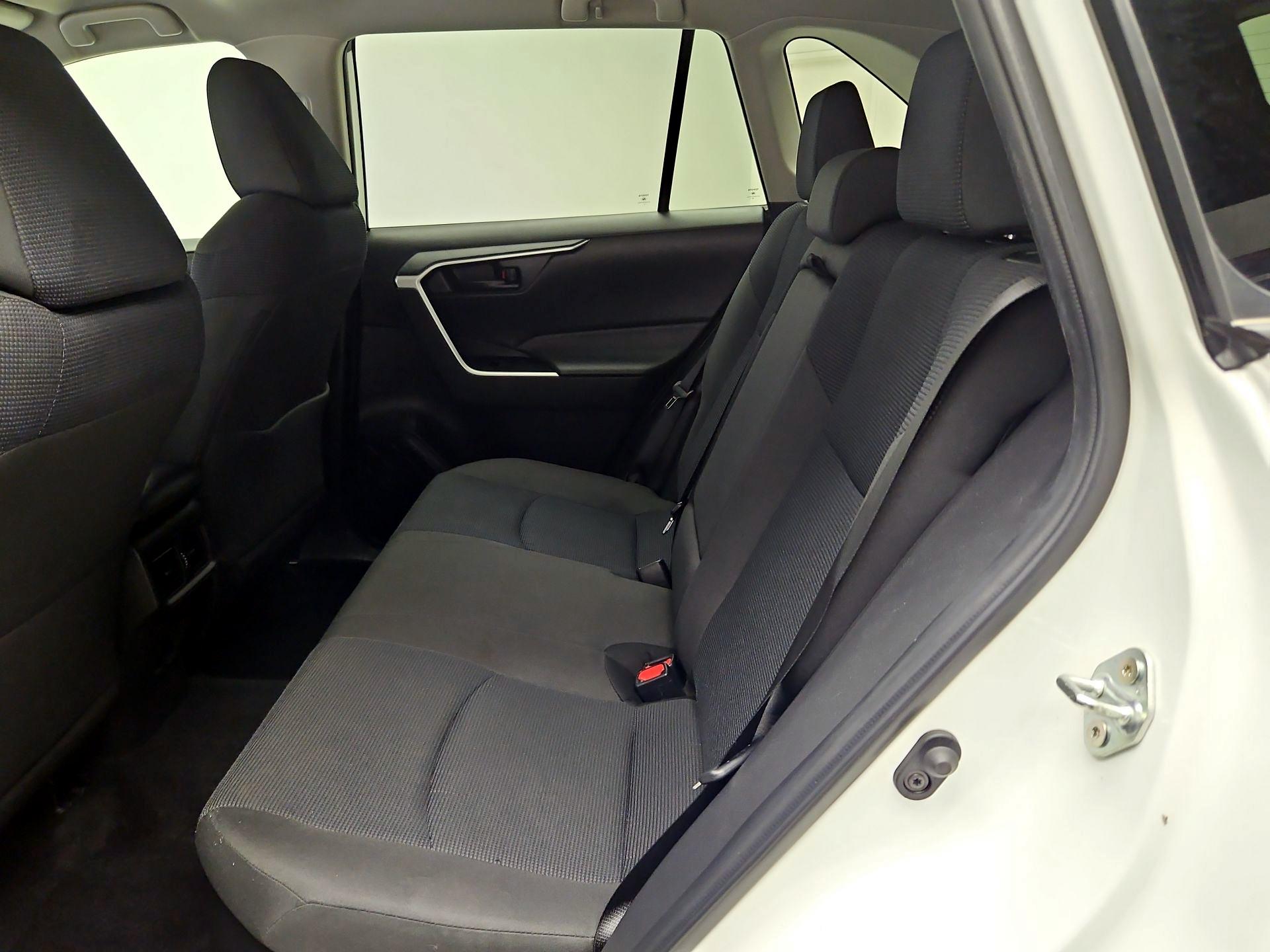 Thumbnail: 2025 Toyota RAV4 - 19