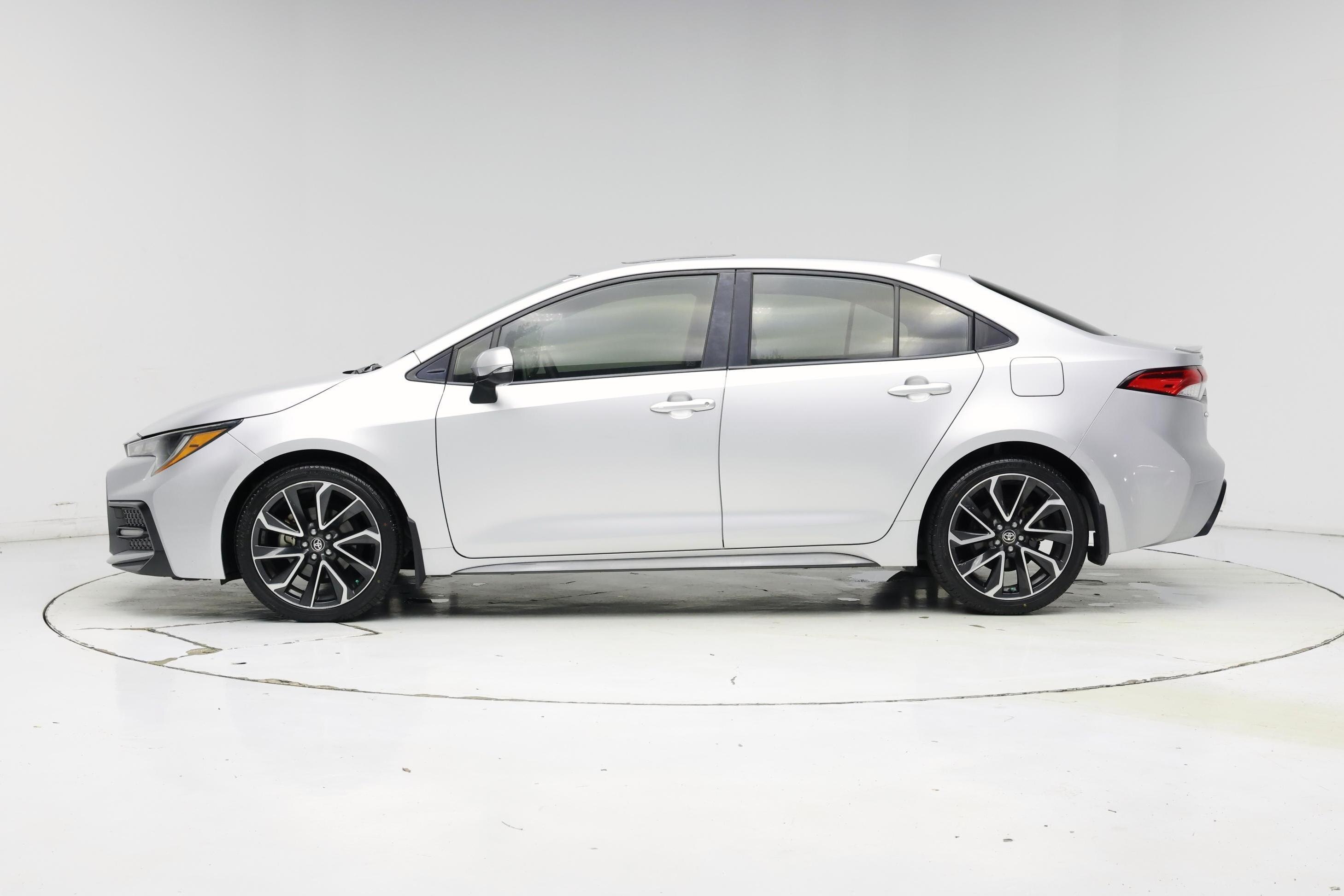 Thumbnail: 2020 Toyota Corolla - 3